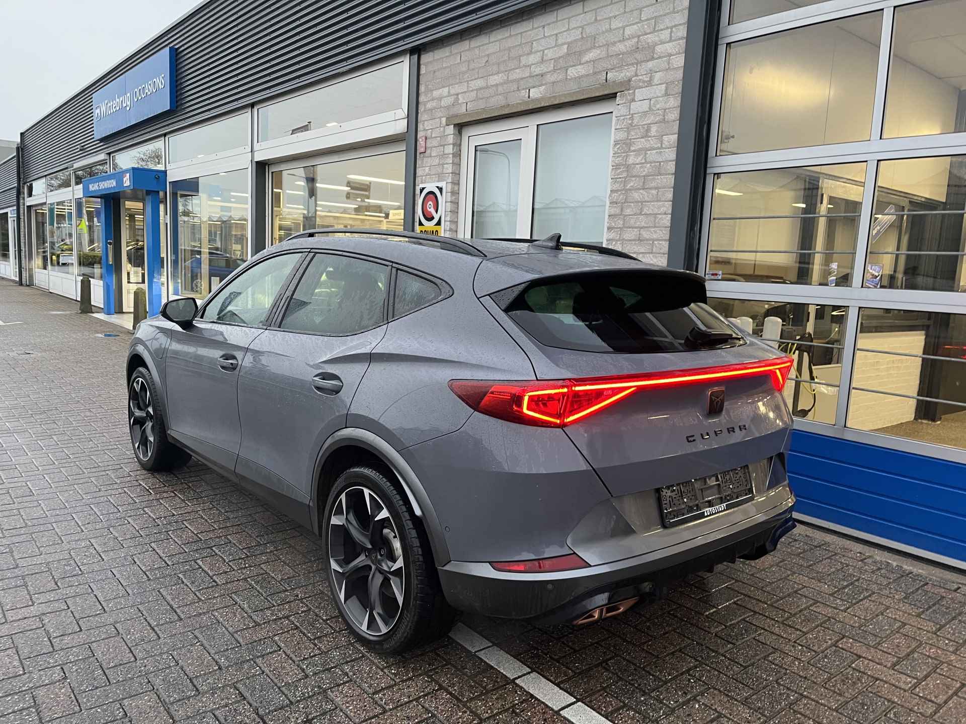 CUPRA Formentor 1.4 e-Hybrid VZ Performance / AUTOMAAT/ 245 PK/ CAMERA/ PARK. SENSOREN/ DODE HOEK/ MATRIX/ STOEL-STUURVERWARM./ KEYLESS/ BLUETOOTH/ ADAPT. CRUISE/ NAVI/ CLIMA/ DAB/ 19" LMV - 6/24