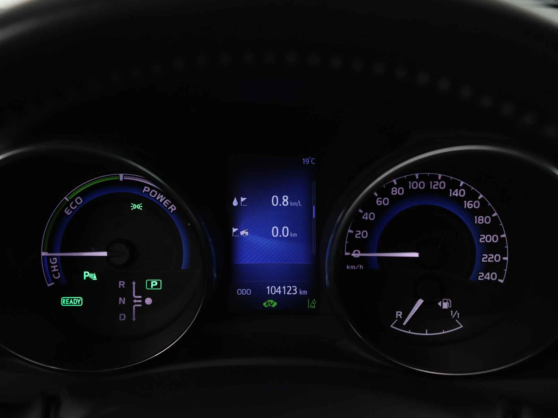 Toyota Auris Touring Sports 1.8 Hybrid Executive | Dealeronderhouden | Parkeersensoren | Stoelverwarming | - 7/41