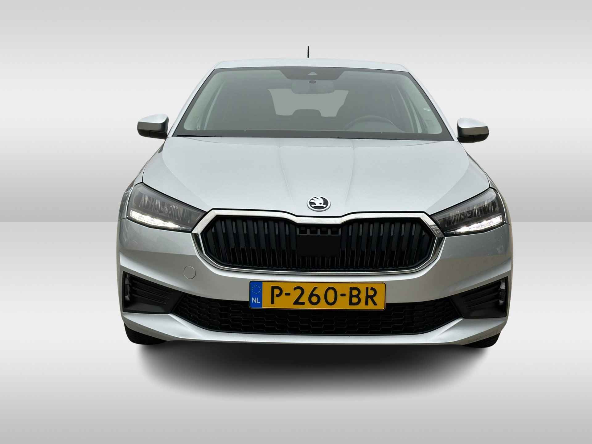 Škoda Fabia 1.0 TSI Ambition / 15" LMV / Navigatiesysteem / Parkeersensoren Achter / LED P4 - 11/25