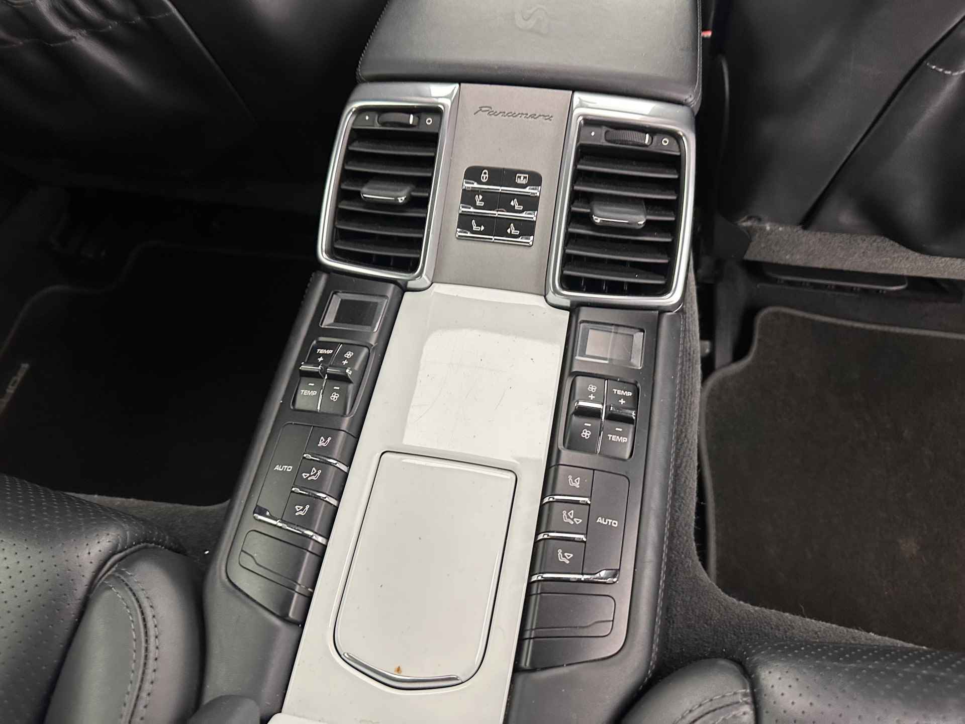 Porsche Panamera 3.0 S E-Hybrid *CERAMIC-BRAKES | PANO | SPORT-CHRONO-PACK | FULL-LEATHER | BOSE-SOUND | XENON | MEMORY-PACK | SPORT-SEATS | CAMERA | AIR-SUSPENSION | SPORT-PADDLES | NAVI-FULLMAP | KEYLESS | 20''ALU* - 15/31