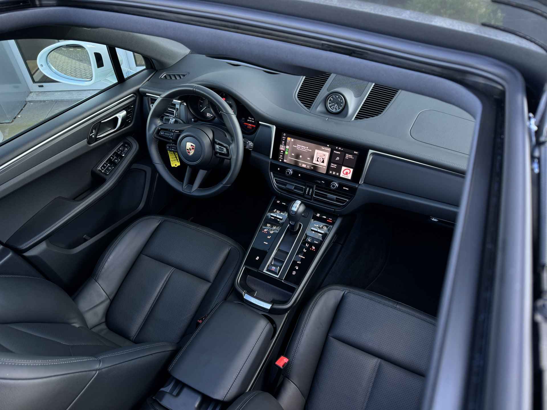 Porsche Macan 2.0 T | Schuif/kantel dak | Camera | PDC V/A | Stoelverwarming V/A | Leder | Elektr. stoelen + Memory - 27/52