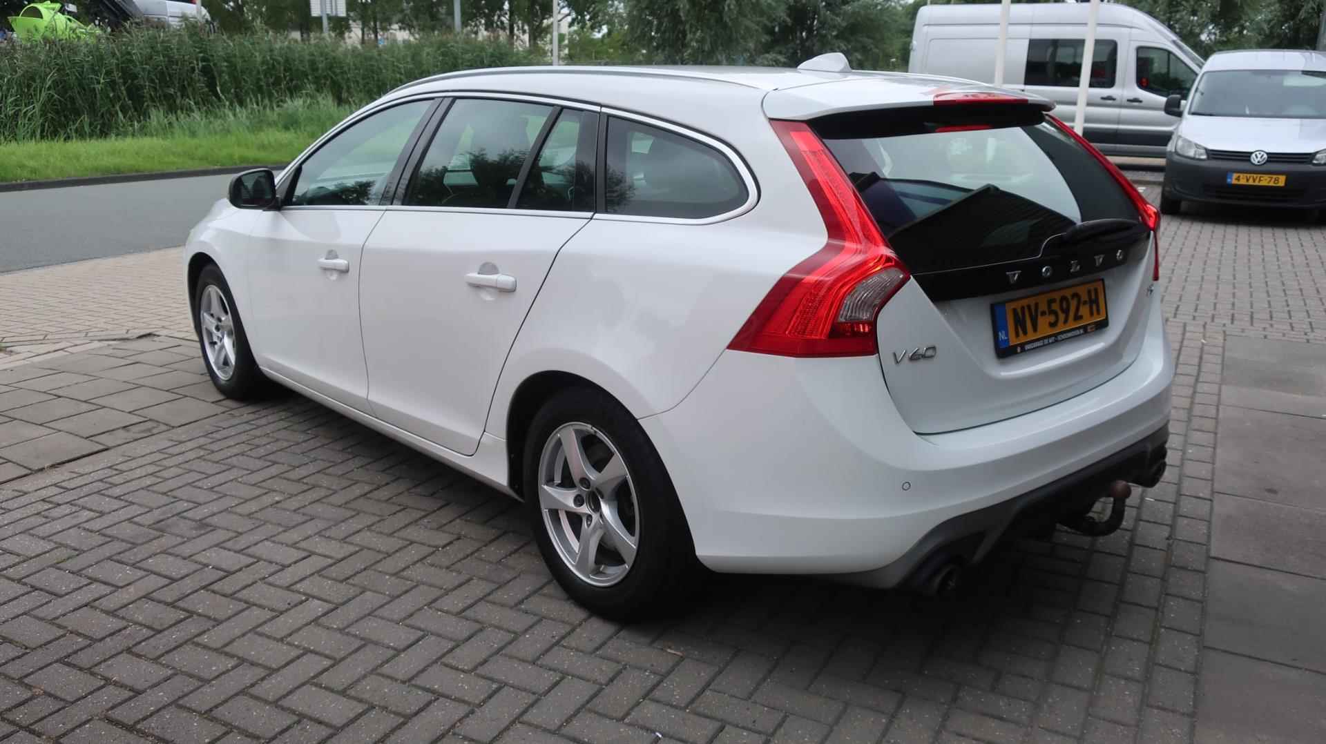 Volvo V60 2.0 T3 Nordic+ - 6/28