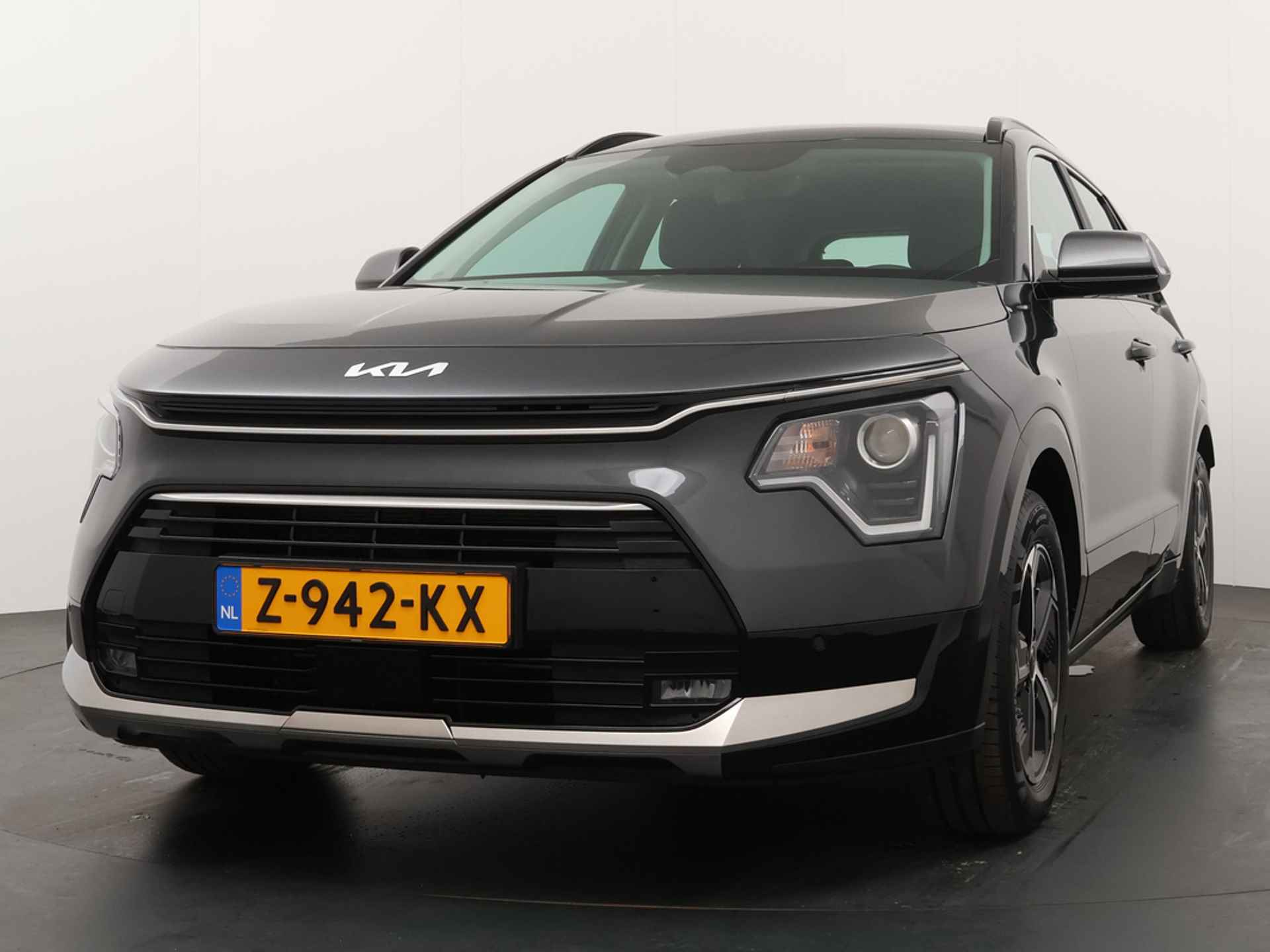 Kia Niro 1.6 GDi Hybrid DynamicLine - Navigatie - Climate Control - Adaptieve Cruise Control - Fabrieksgarantie tot 05-2031 - 3/45