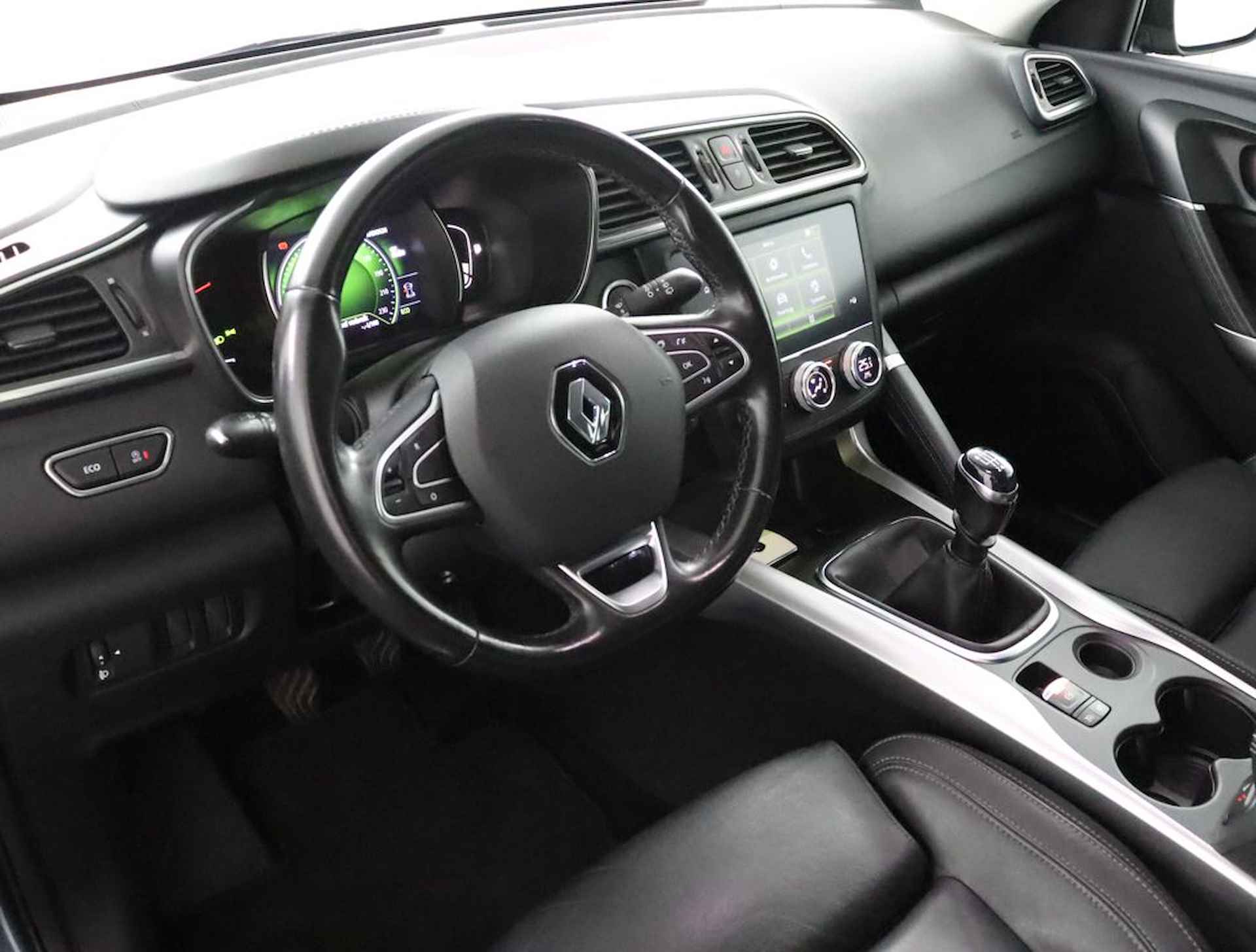 Renault Kadjar 1.3 TCe Intens - Airco - Navigatie - Camera - Stoelverwarming - Leder bekleding - LM-velgen - 12 maanden BOVAG-garantie - 17/78