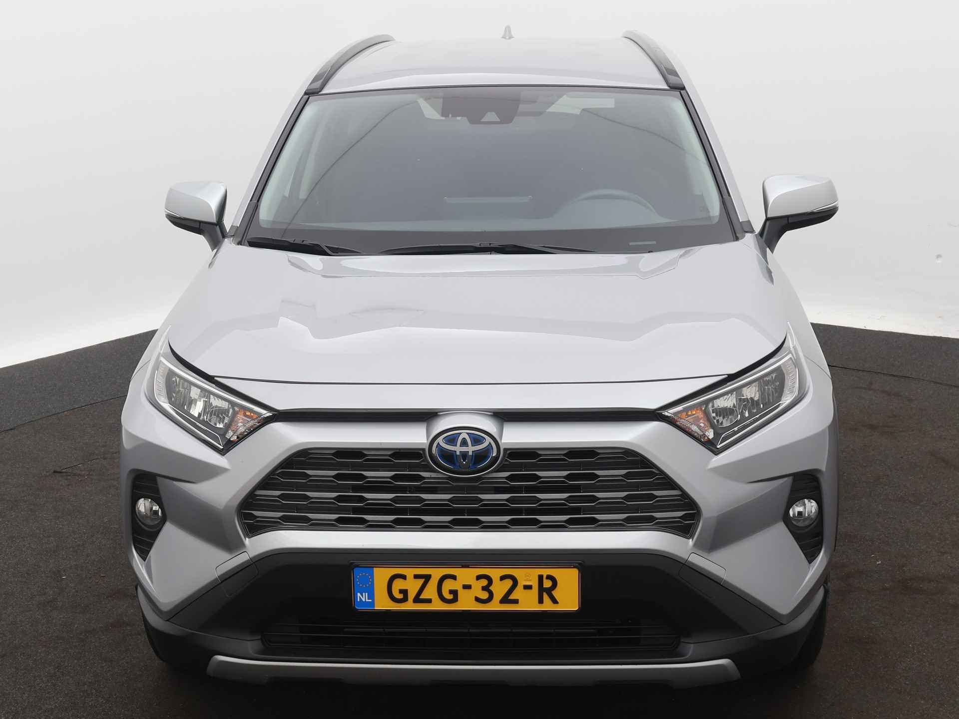 Toyota RAV4 Dynamic Limited | Navigatie | Camera | Elektrische achterklep | Climate Control | Parkeersensoren achter | Cruise Control Adaptief | - 28/44