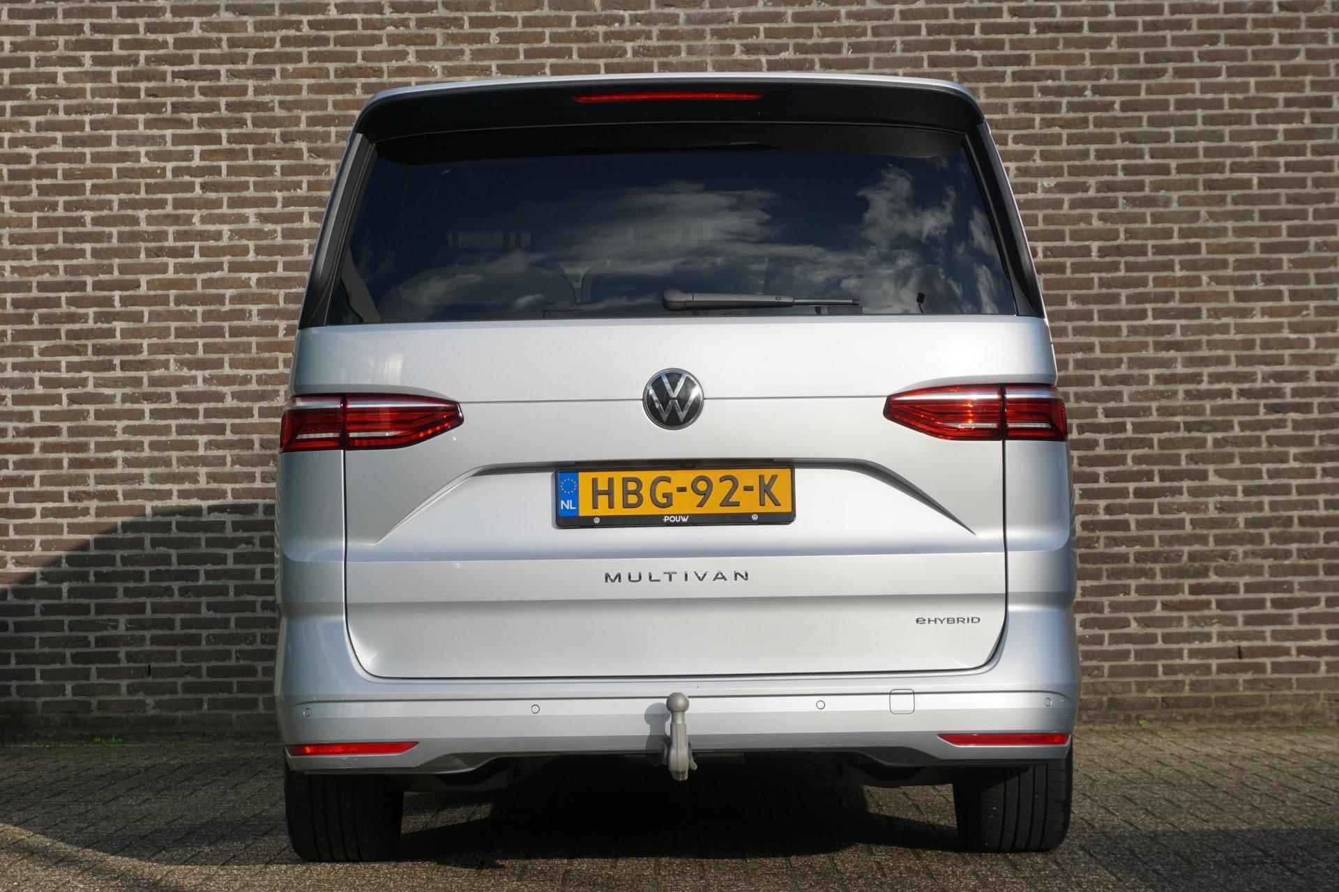 Volkswagen Multivan 1.4 eHybrid L2H1 Life 218pk DSG | 7-zits | Climatronic | Elektrische schuifdeuren | Trekhaak - 10/56