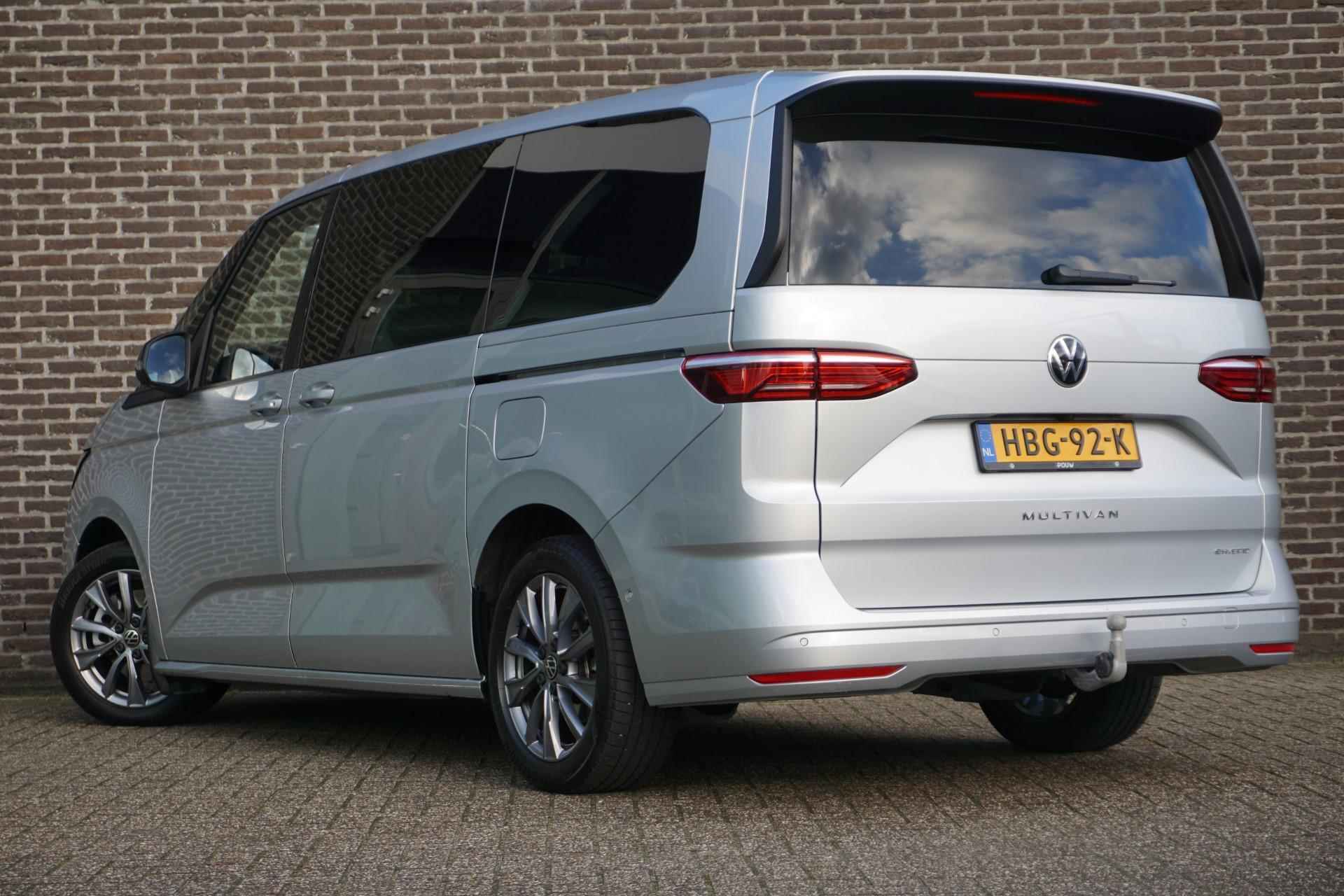 Volkswagen Multivan 1.4 eHybrid L2H1 Life 218pk DSG | 7-zits | Climatronic | Elektrische schuifdeuren | Trekhaak - 12/56