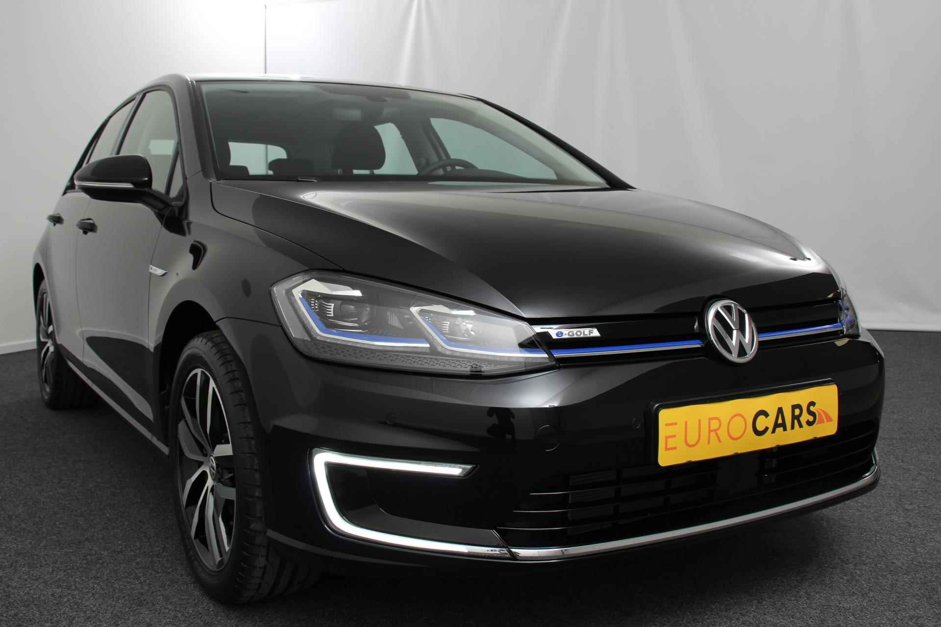 Volkswagen e-Golf e-Golf | € 2000,- subsidie mogelijk particulier! | Navigatie | Climate Control | Virtuele Cockpit | Full Led | Camera | Cruise control adaptief | Parkeer sensoren | Lichtmetalen Velgen | - 4/30