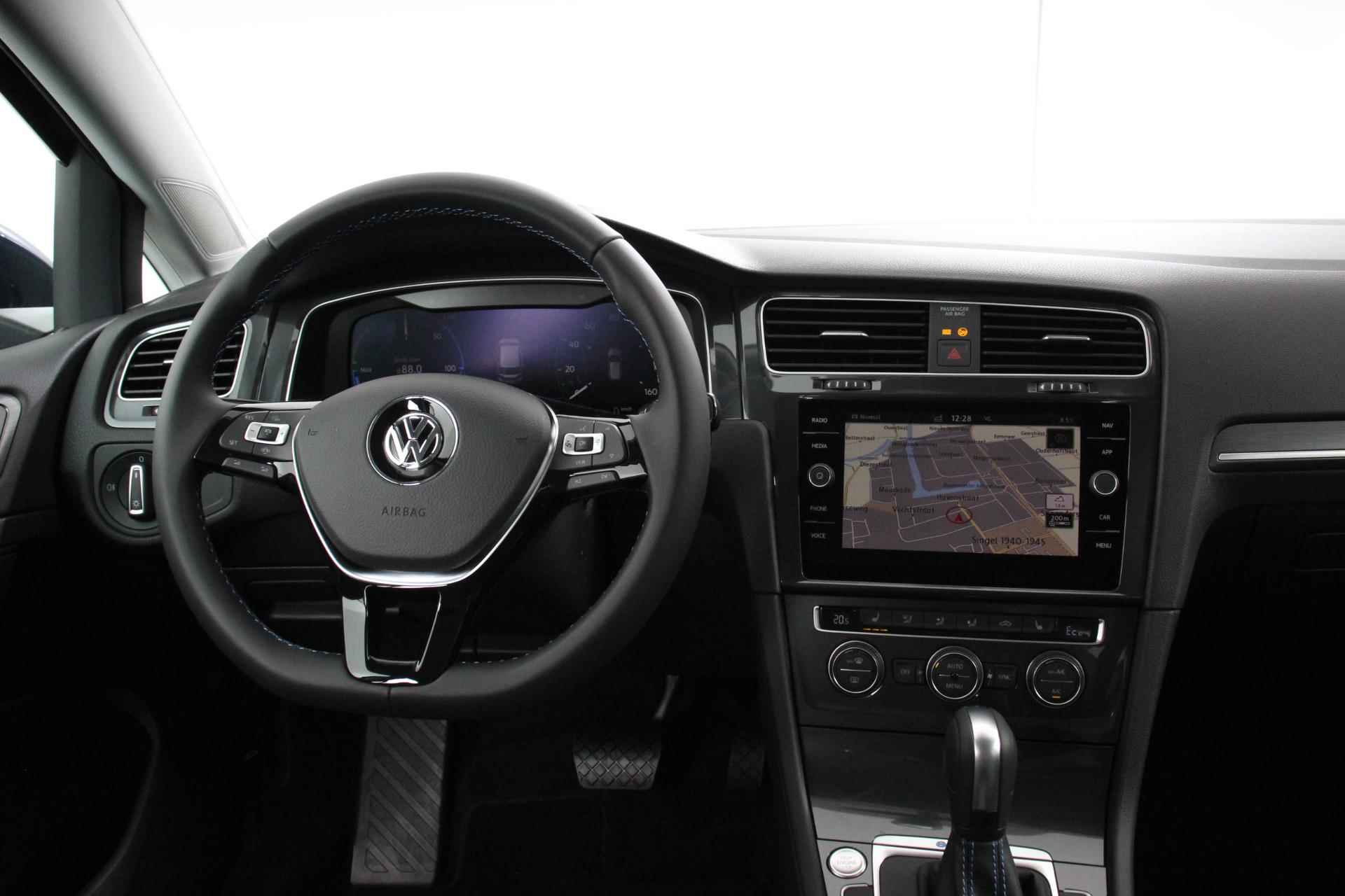 Volkswagen e-Golf e-Golf | € 2000,- subsidie mogelijk particulier! | Navigatie | Climate Control | Virtuele Cockpit | Full Led | Camera | Cruise control adaptief | Parkeer sensoren | Lichtmetalen Velgen | - 8/30