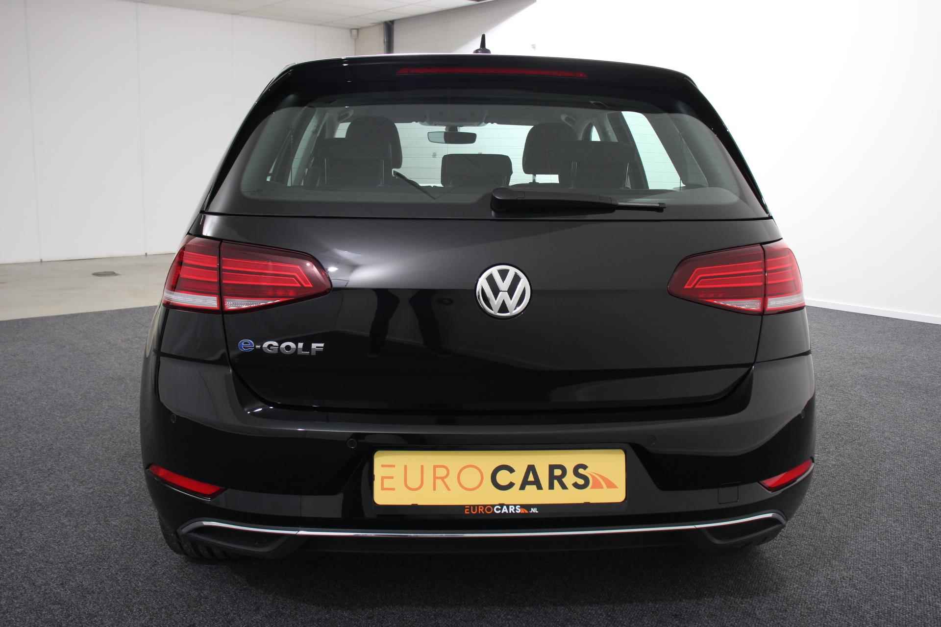 Volkswagen e-Golf e-Golf | € 2000,- subsidie mogelijk particulier! | Navigatie | Climate Control | Virtuele Cockpit | Full Led | Camera | Cruise control adaptief | Parkeer sensoren | Lichtmetalen Velgen | - 25/30