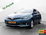 Toyota Auris Touring Sports 1.8 Hybrid Dynamic Ultimate 1e-Eig. Keurig-Onderh. BOVAG-Garantie. NL-AUTO.  Achteruitrijcamera, navigatie, Parkeer-Sensoren-V+A, Verwarmde-Voorstoelen, Keyless-Entry, Dab, Privacy-Glas