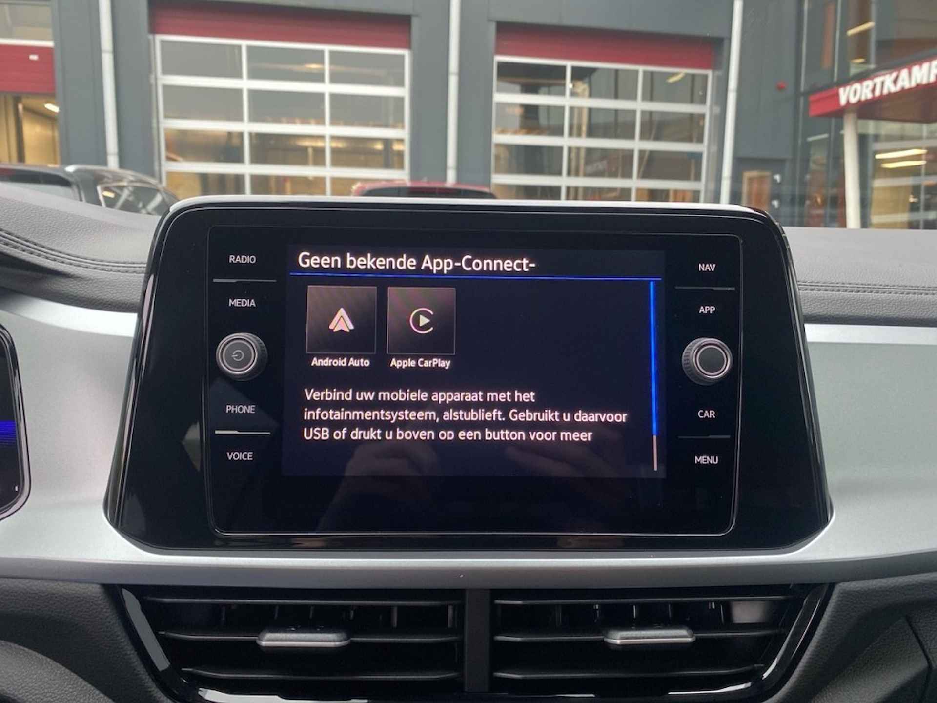 VOLKSWAGEN T-roc 1.5 TSI DSG LIFE CAMERA/CARPLAY/ACC/STOELVERW - 21/24