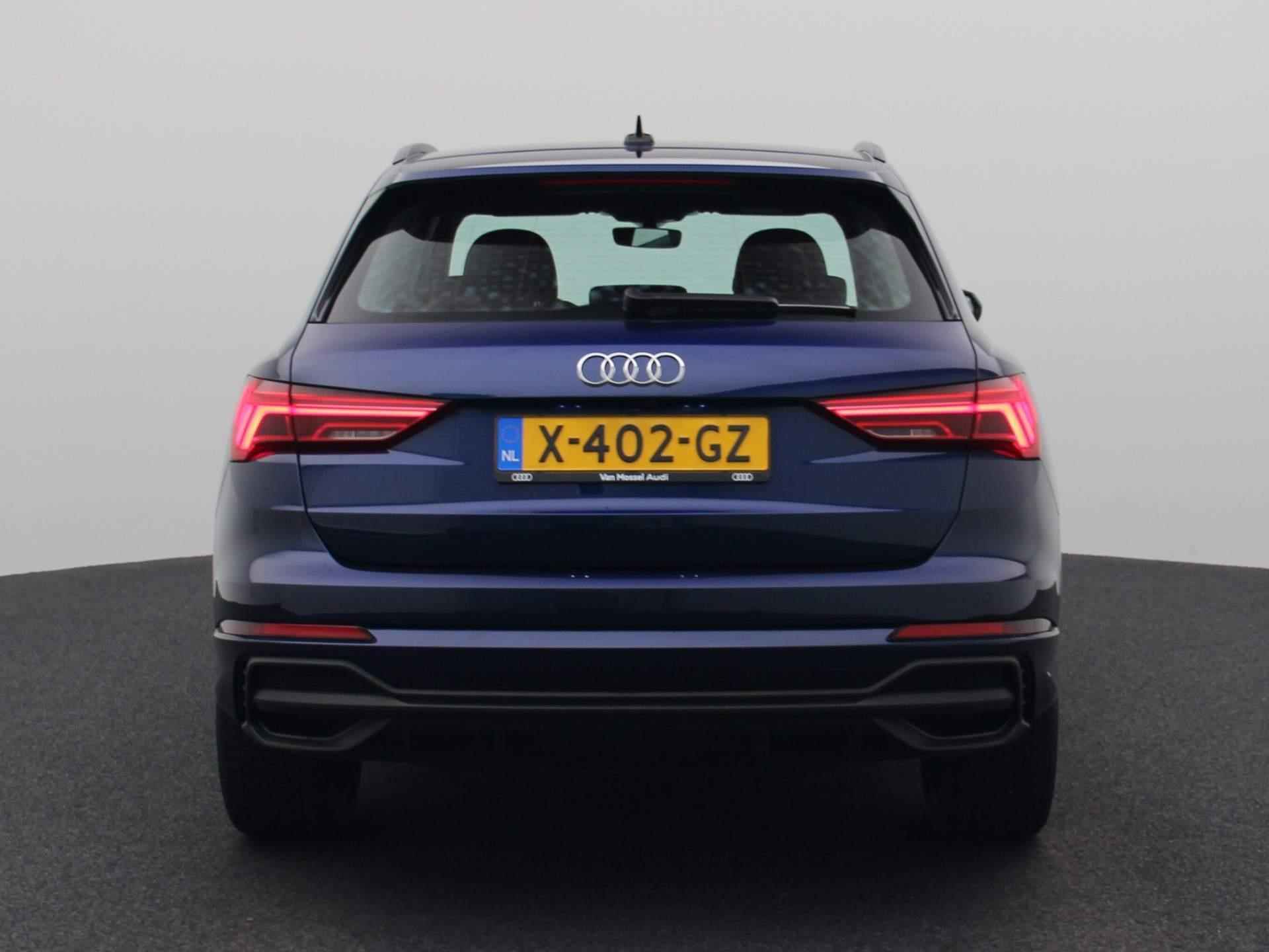 Audi Q3 45 TFSI e S edition 245 PK | Automaat | S-line | Navigatie Plus | Virtual Cockpit Plus | Audi Sound System | Optiekpakket Zwart | Achteruitrijcamera | Parkeersensoren | Cruise Control | Stoelverwarming | Lichtmetalen velgen | LED | - 5/52