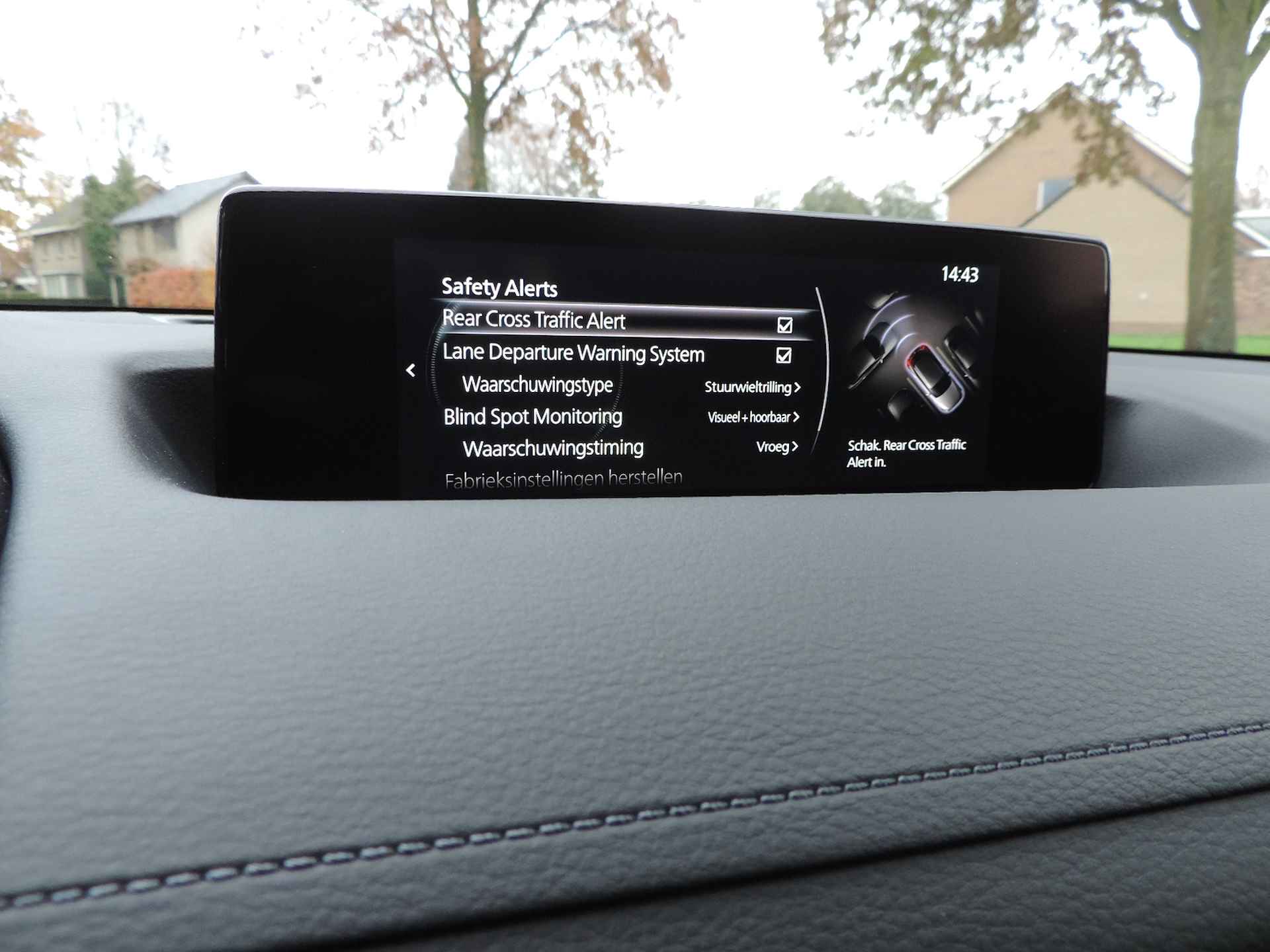 Mazda MX-30 E-Skyactiv 145 35.5 kWh Advantage - Adap | Hud | Matrix Led | CarPlay | PDC v+a | Camera | Nav - 26/37