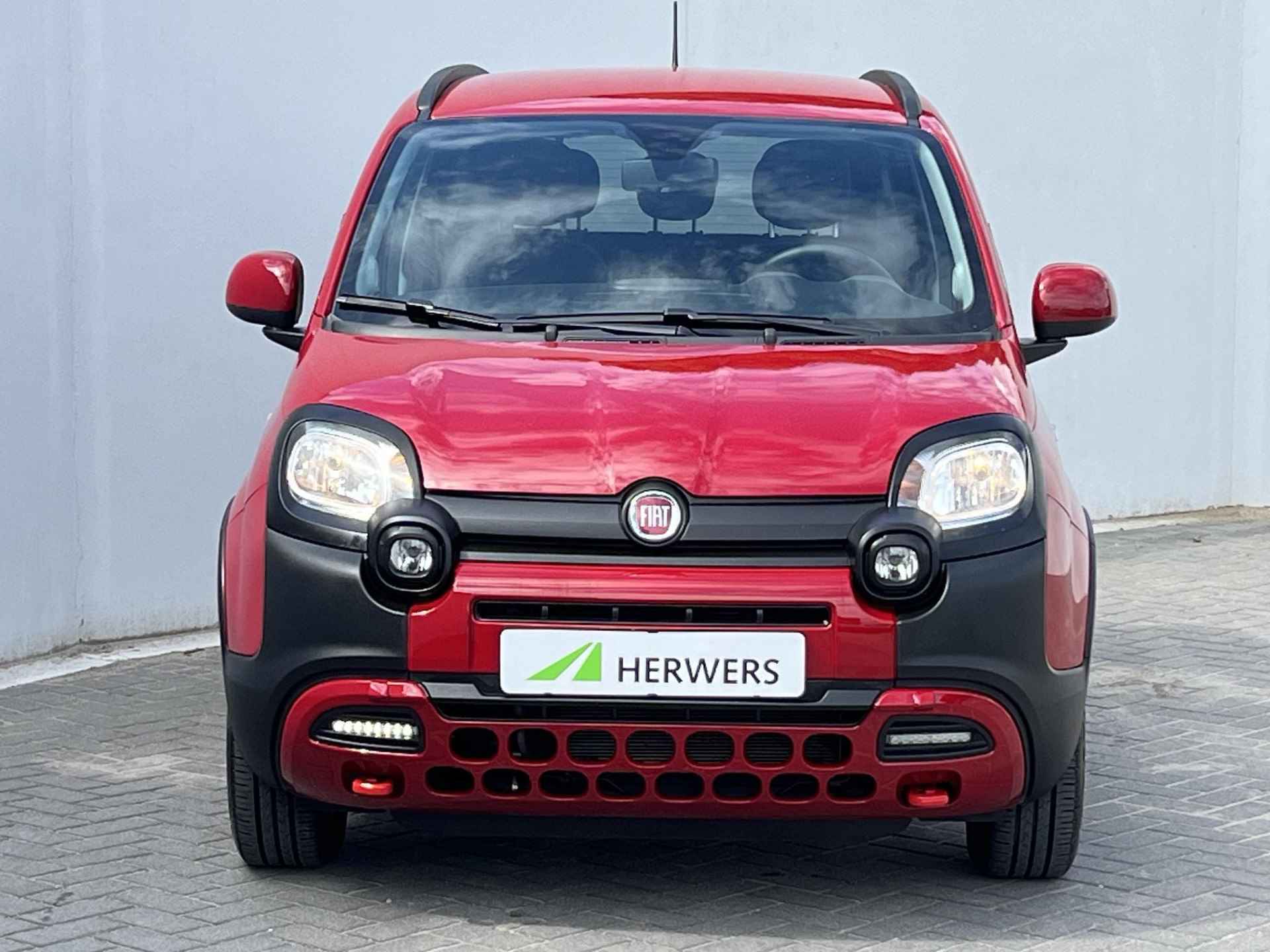 Fiat Panda 1.0 Hybrid Cross / Navigatie D.M.V. Apple carplay & Android auto / Climate control / Parkeersensoren achter / Elektrische ramen voor / - 23/47