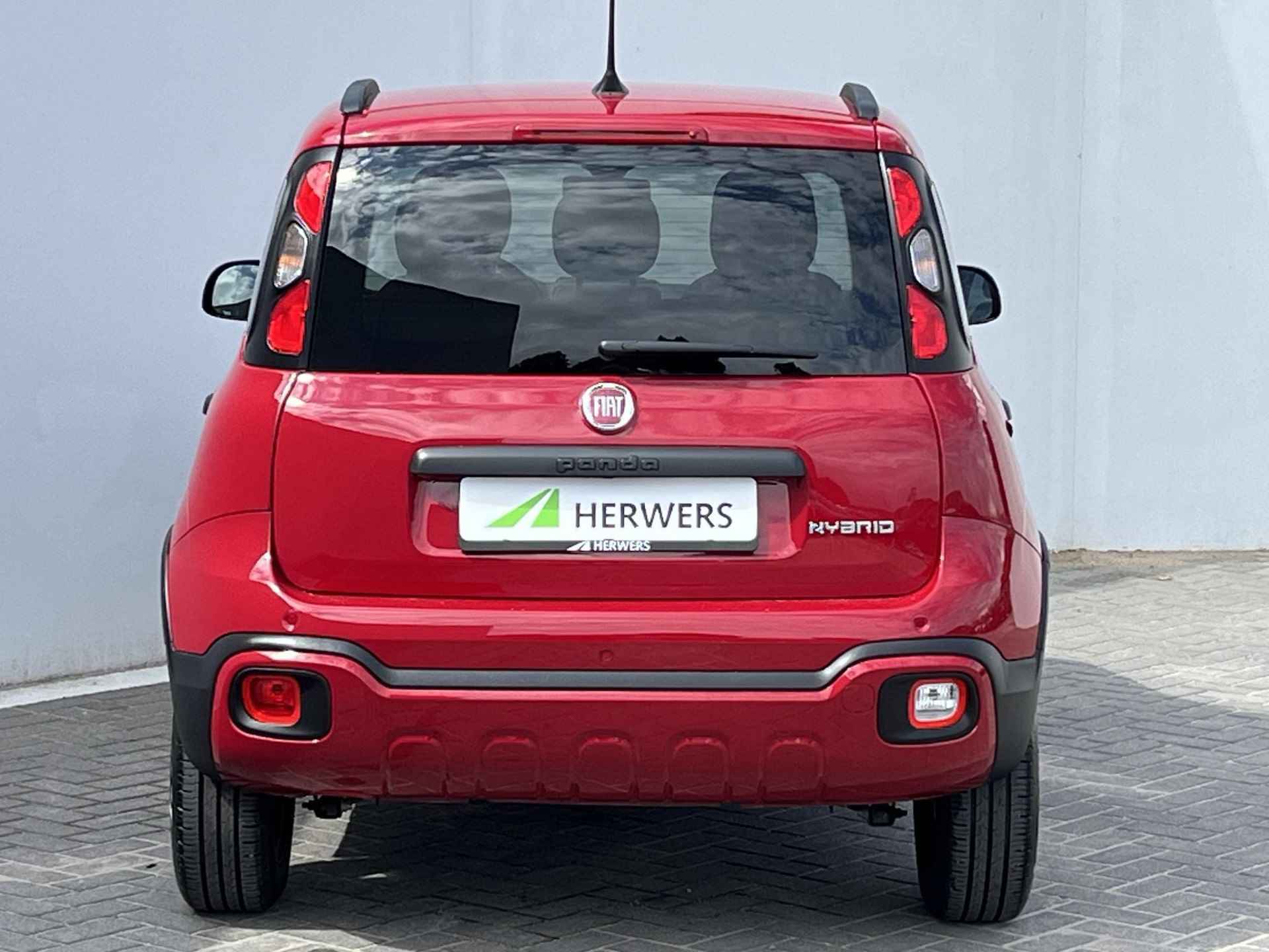 Fiat Panda 1.0 Hybrid Cross / Navigatie D.M.V. Apple carplay & Android auto / Climate control / Parkeersensoren achter / Elektrische ramen voor / - 24/47