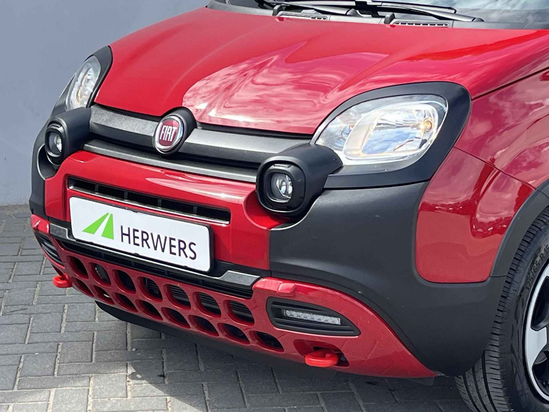 Fiat Panda 1.0 Hybrid Cross / Navigatie D.M.V. Apple carplay & Android auto / Climate control / Parkeersensoren achter / Elektrische ramen voor / - 38/47