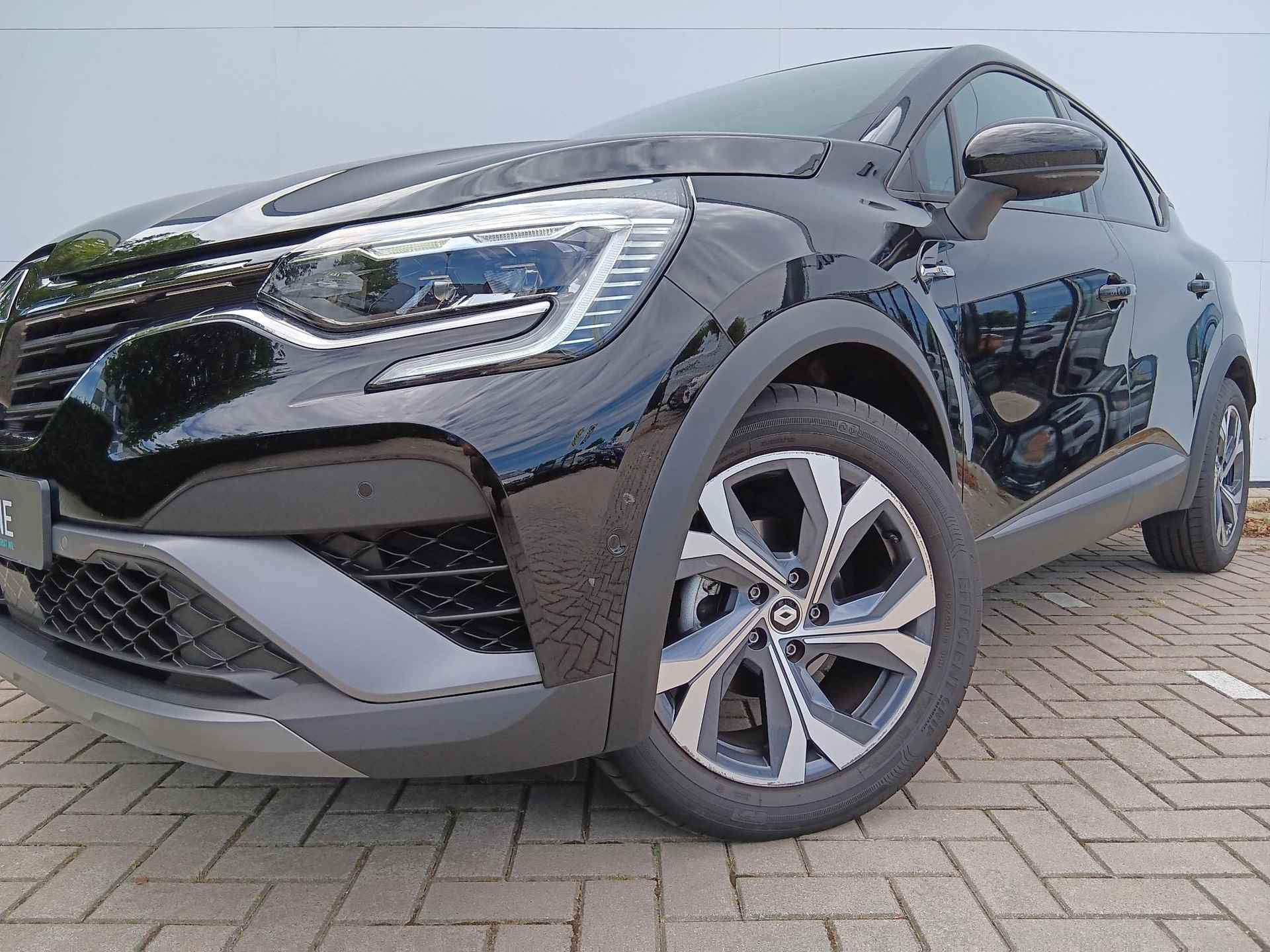 Renault Captur 1.3 Mild Hybrid 160 EDC R.S. Line Automaat / Climate Control / Cruise Control / Navigatie / Bose Audio / Lichtmetalen Velgen / DAB / LED - 18/43