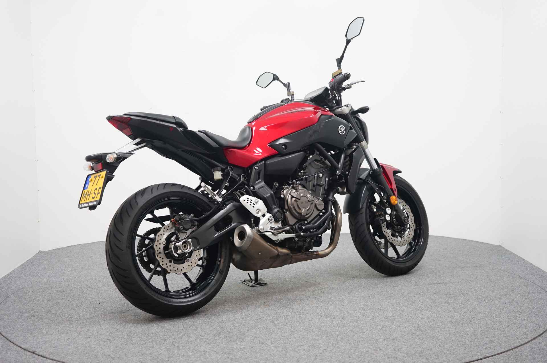 Yamaha MT-07 ABS - 8/13