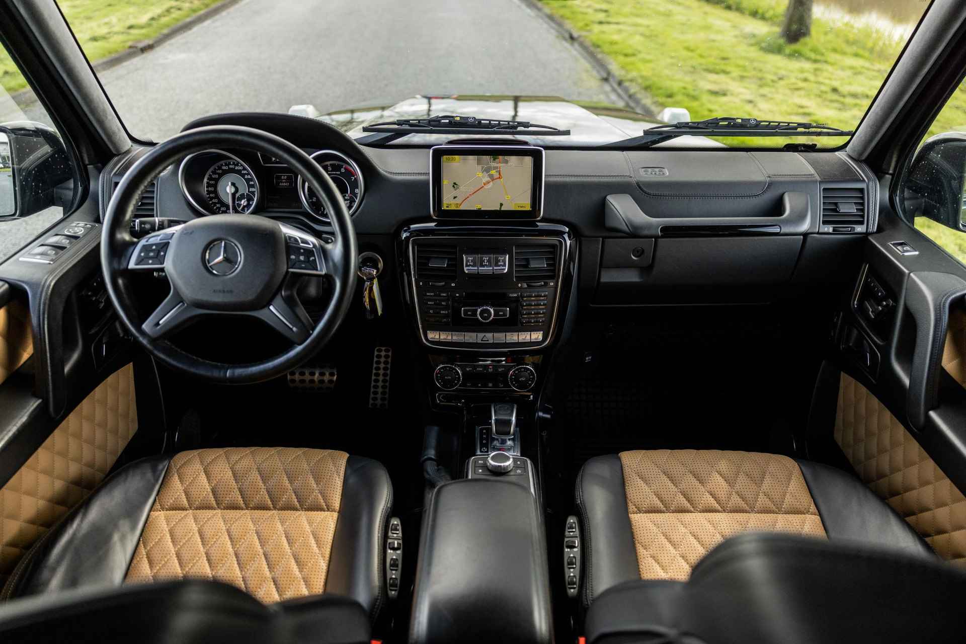 Mercedes-Benz G-klasse AMG 65 | V12 | UNIEK! | Designo | Adaptieve cruise control | Panoramadak | Stoelverwarming en verkoeling | Nieuwprijs €407.000,- | - 23/74