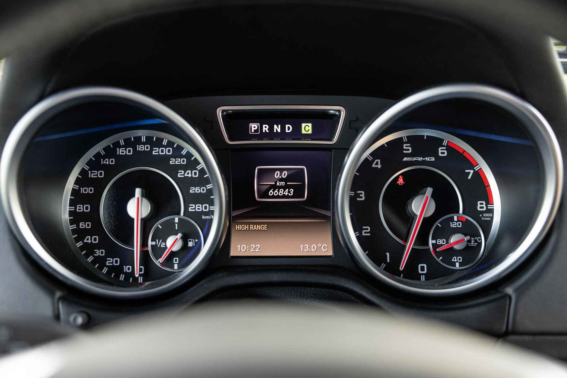 Mercedes-Benz G-klasse AMG 65 | V12 | UNIEK! | Designo | Adaptieve cruise control | Panoramadak | Stoelverwarming en verkoeling | Nieuwprijs €407.000,- | - 39/74