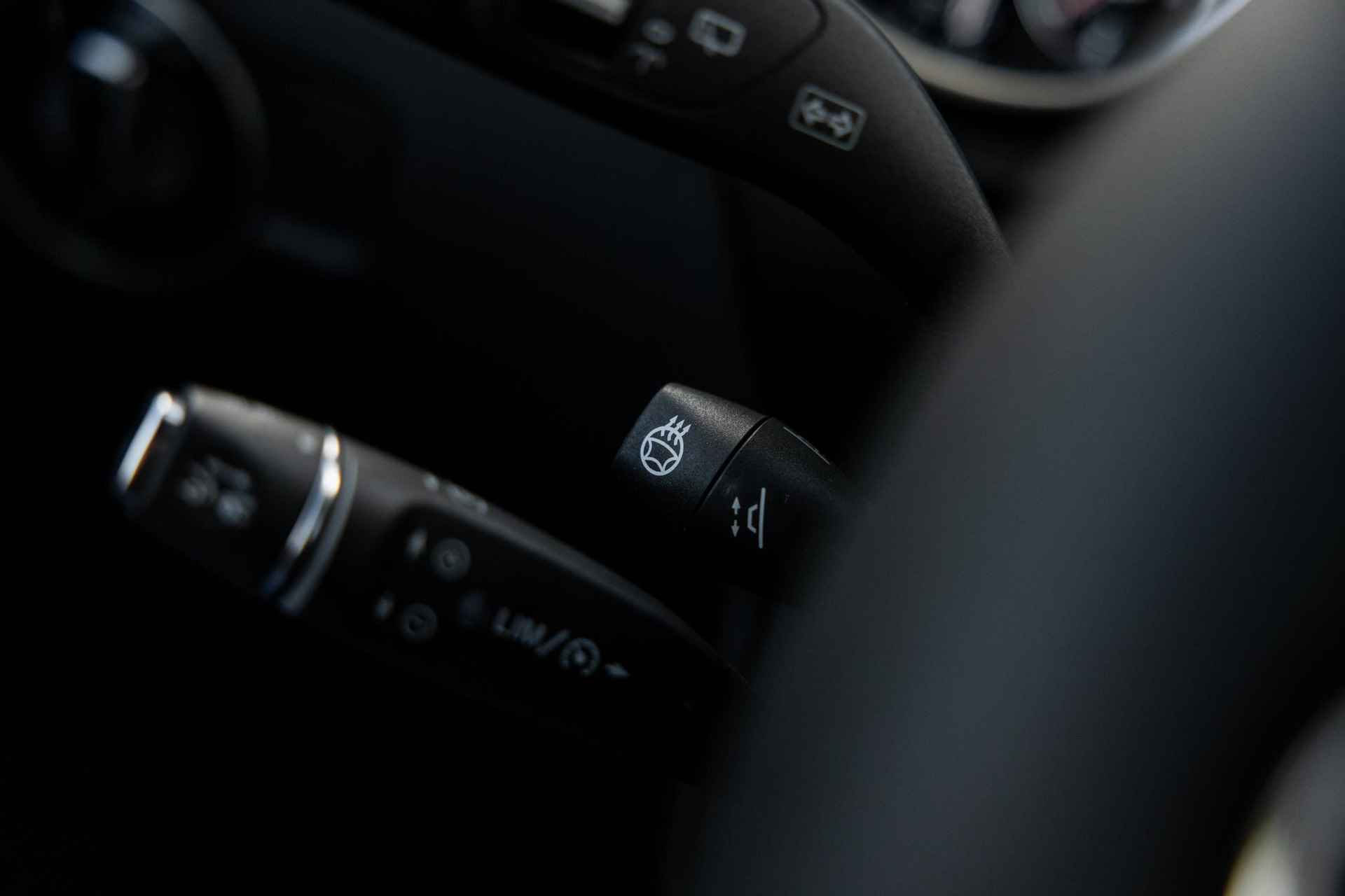 Mercedes-Benz G-klasse AMG 65 | V12 | UNIEK! | Designo | Adaptieve cruise control | Panoramadak | Stoelverwarming en verkoeling | Nieuwprijs €407.000,- | - 46/74