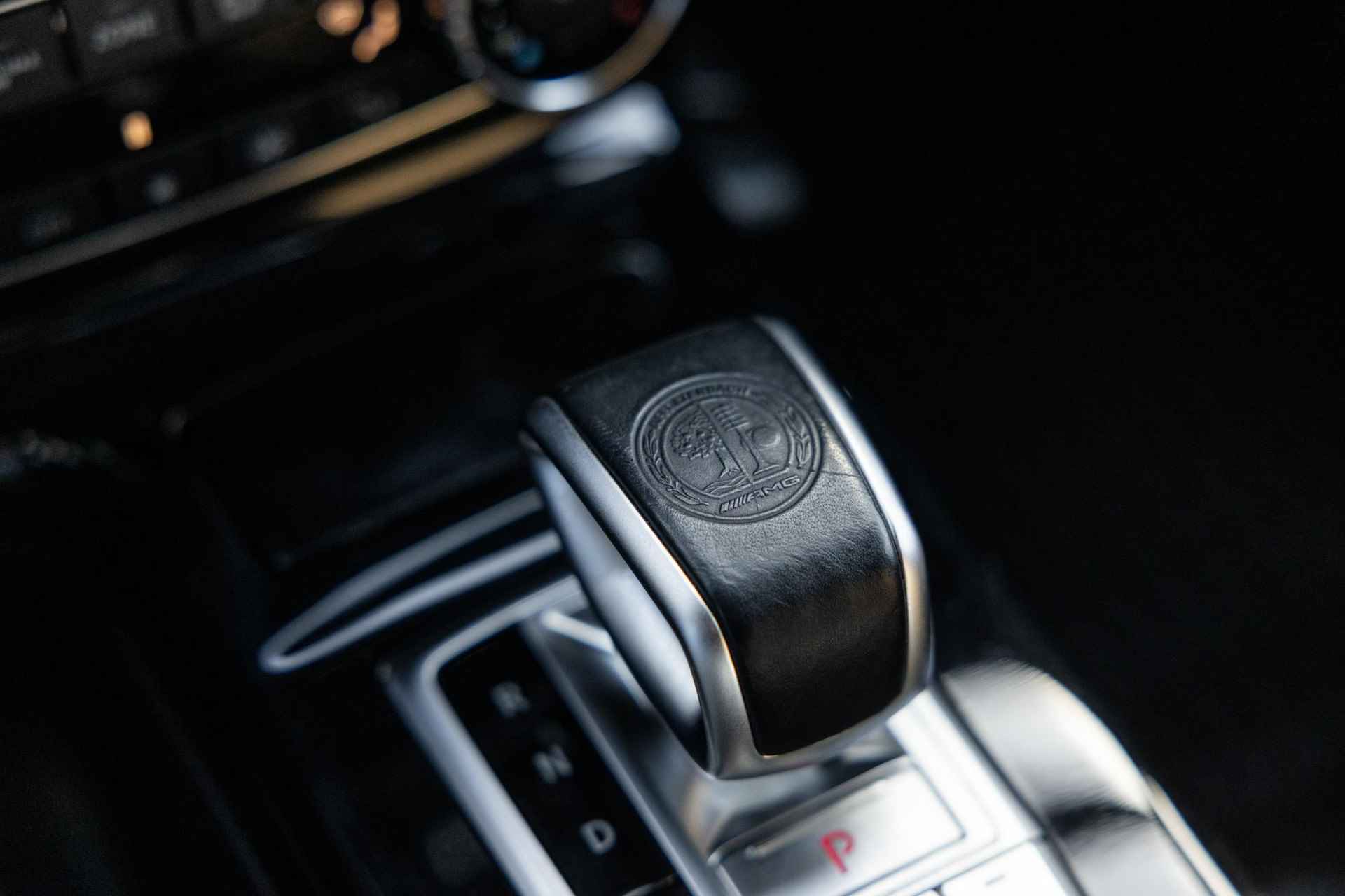 Mercedes-Benz G-klasse AMG 65 | V12 | UNIEK! | Designo | Adaptieve cruise control | Panoramadak | Stoelverwarming en verkoeling | Nieuwprijs €407.000,- | - 58/74