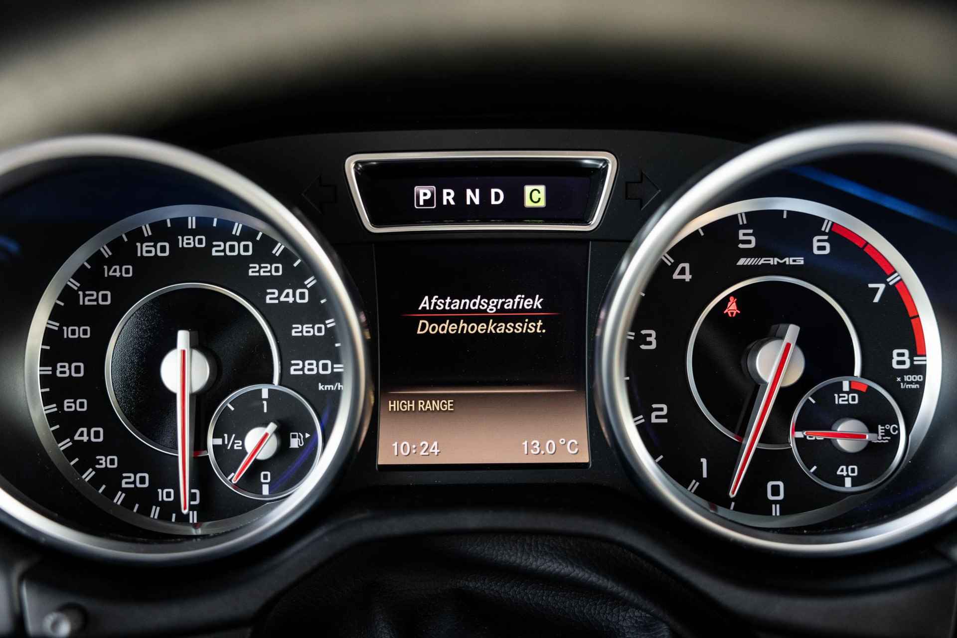 Mercedes-Benz G-klasse AMG 65 | V12 | UNIEK! | Designo | Adaptieve cruise control | Panoramadak | Stoelverwarming en verkoeling | Nieuwprijs €407.000,- | - 63/74