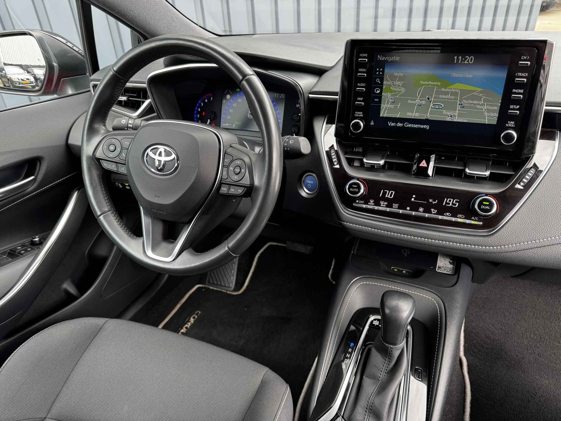 Toyota Corolla 1.8 Hybrid Style Bi-Tone | Keyless | PDC V&A | Navi | Prijs Rijklaar!! - 11/43