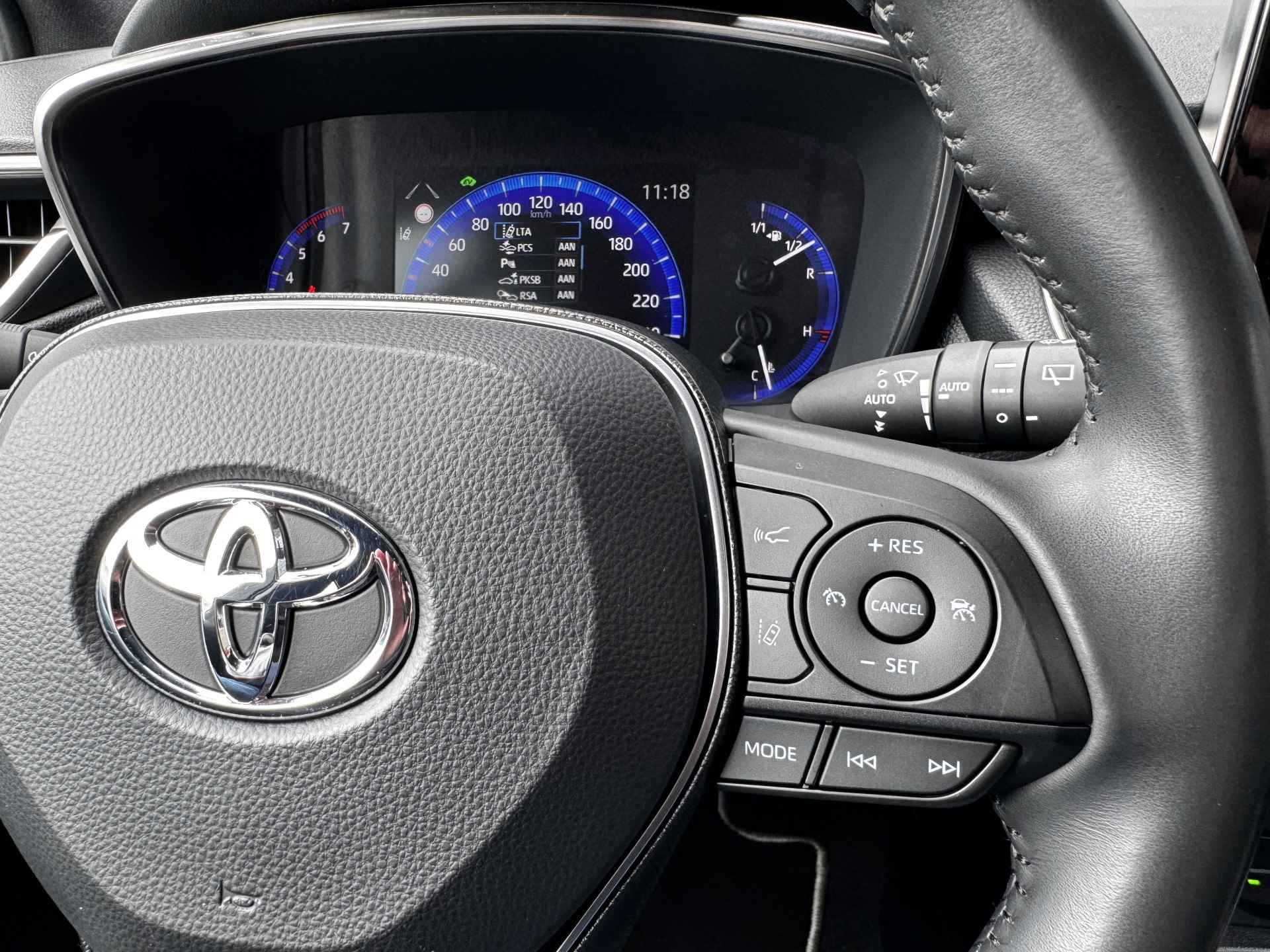 Toyota Corolla 1.8 Hybrid Style Bi-Tone | Keyless | PDC V&A | Navi | Prijs Rijklaar!! - 23/43
