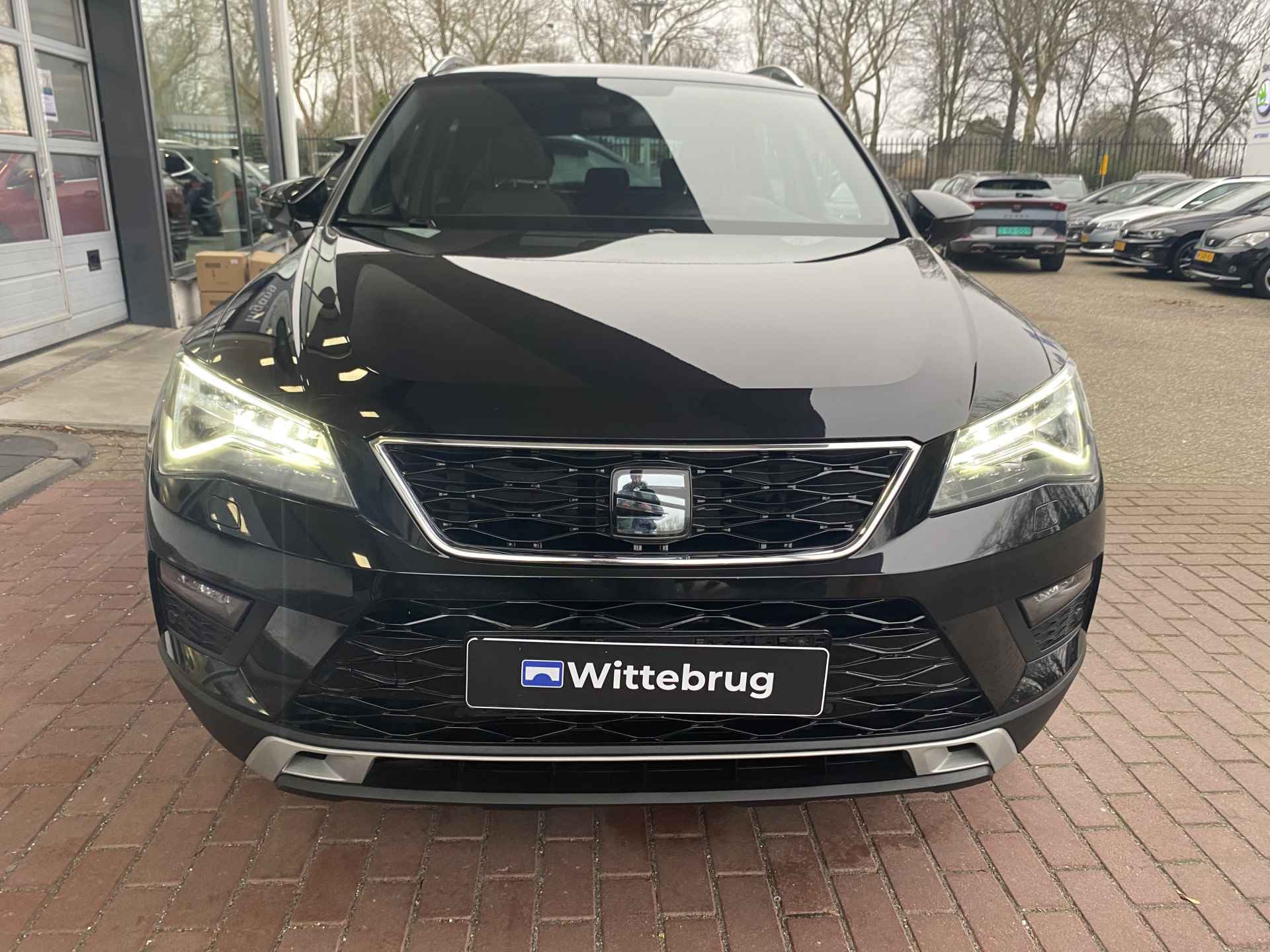 SEAT Ateca 1.5 TSI 150pk DSG Xcellence Panoramadak / LED / Elek. Achterklep Met Virtual Pedal / Navigatie / Camera / 19" LMV - 9/25