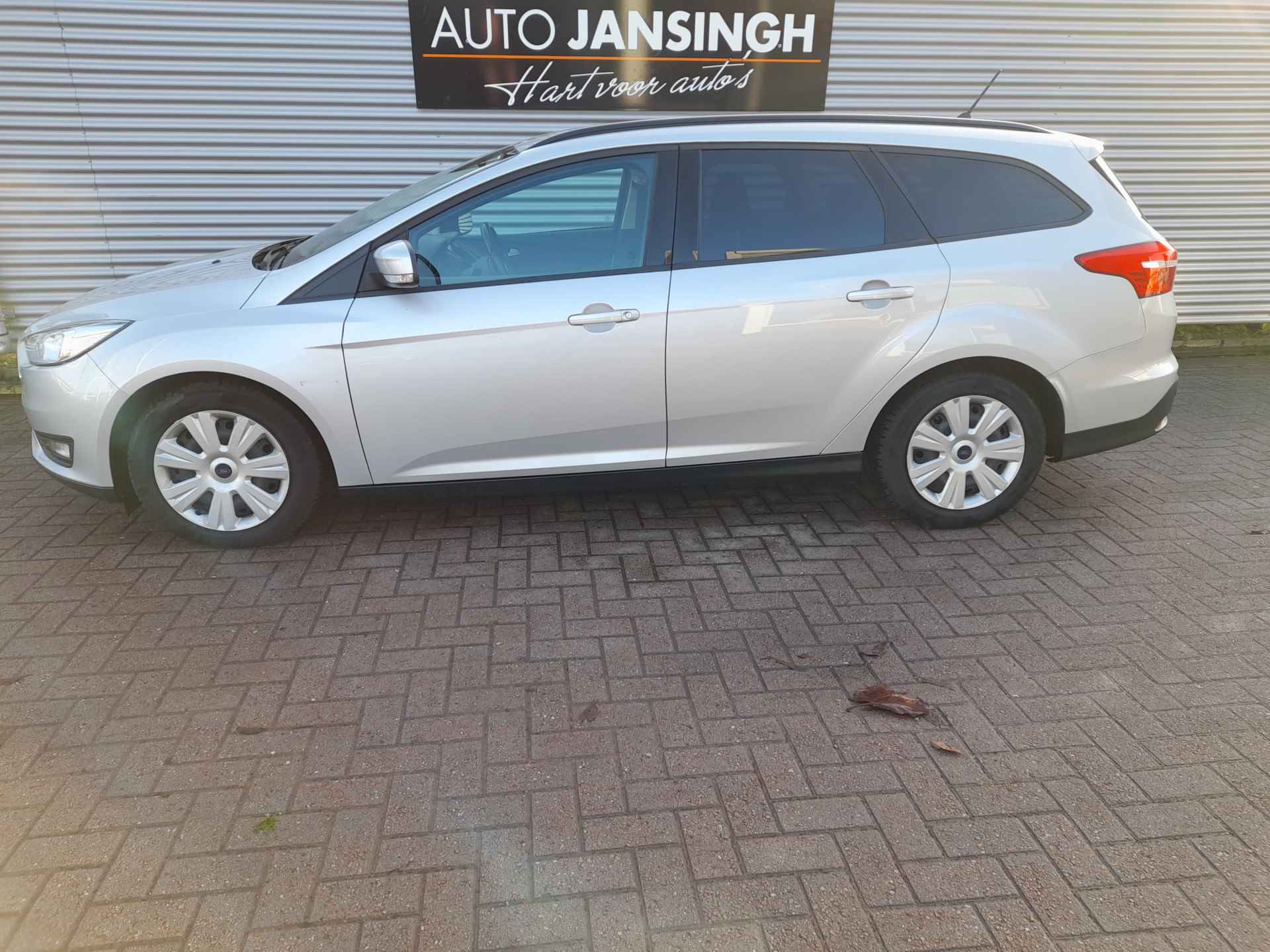 Ford Focus Wagon Diesel Trend | Airco | Navigatie | Cruise control | Privacy glas | RIJKLAARPRIJS INCL 12 MAANDEN GARANTIE EN BEURT - 3/19