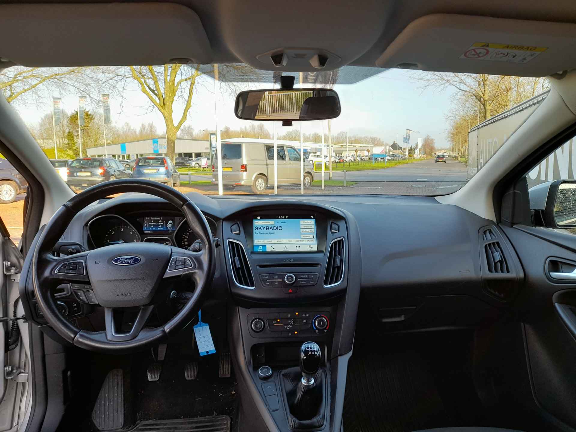 Ford Focus Wagon Diesel Trend | Airco | Navigatie | Cruise control | Privacy glas | RIJKLAARPRIJS INCL 12 MAANDEN GARANTIE EN BEURT - 15/19