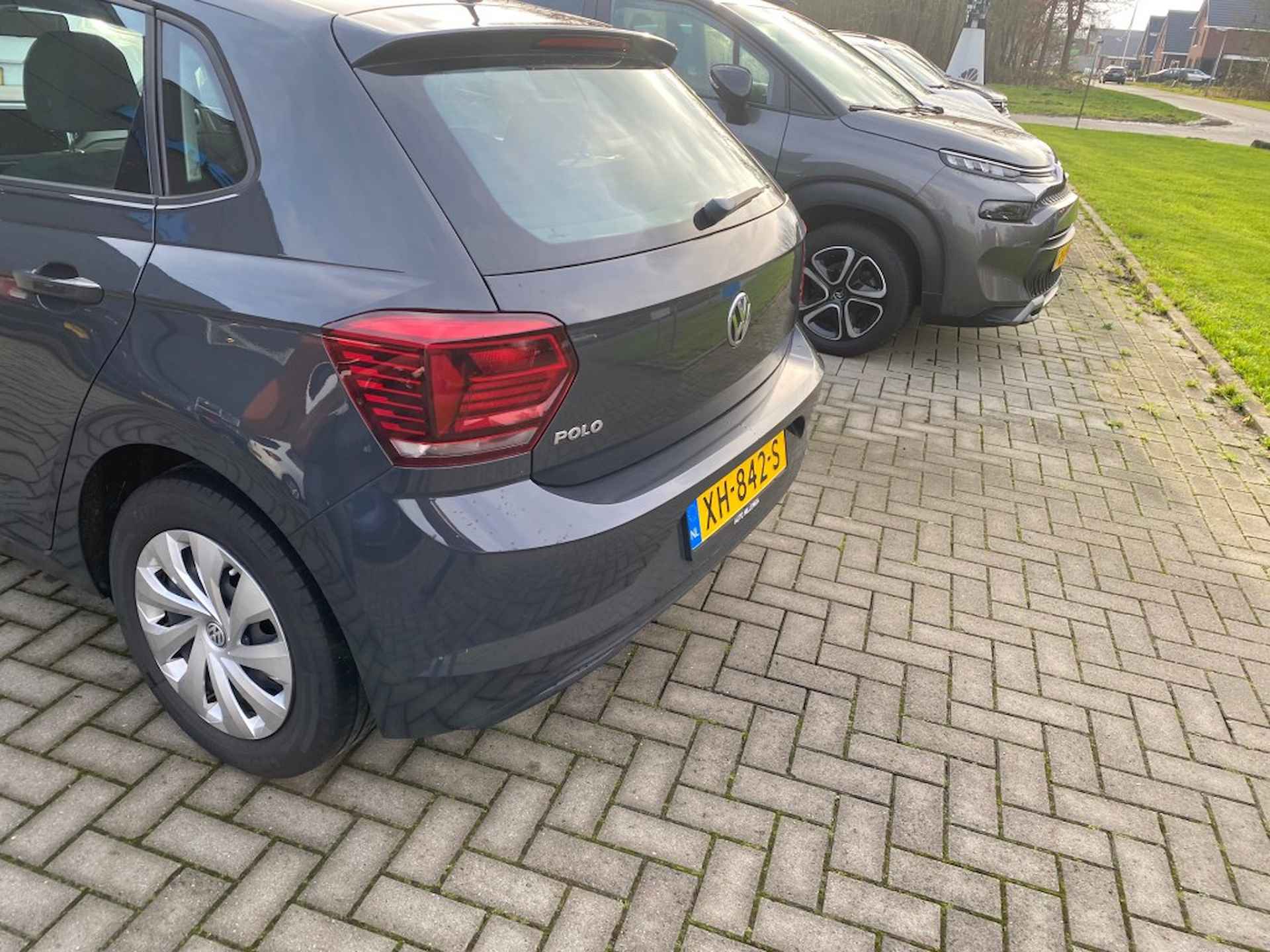 VOLKSWAGEN Polo 1.0 MPI COMFORTLINE - 3/4