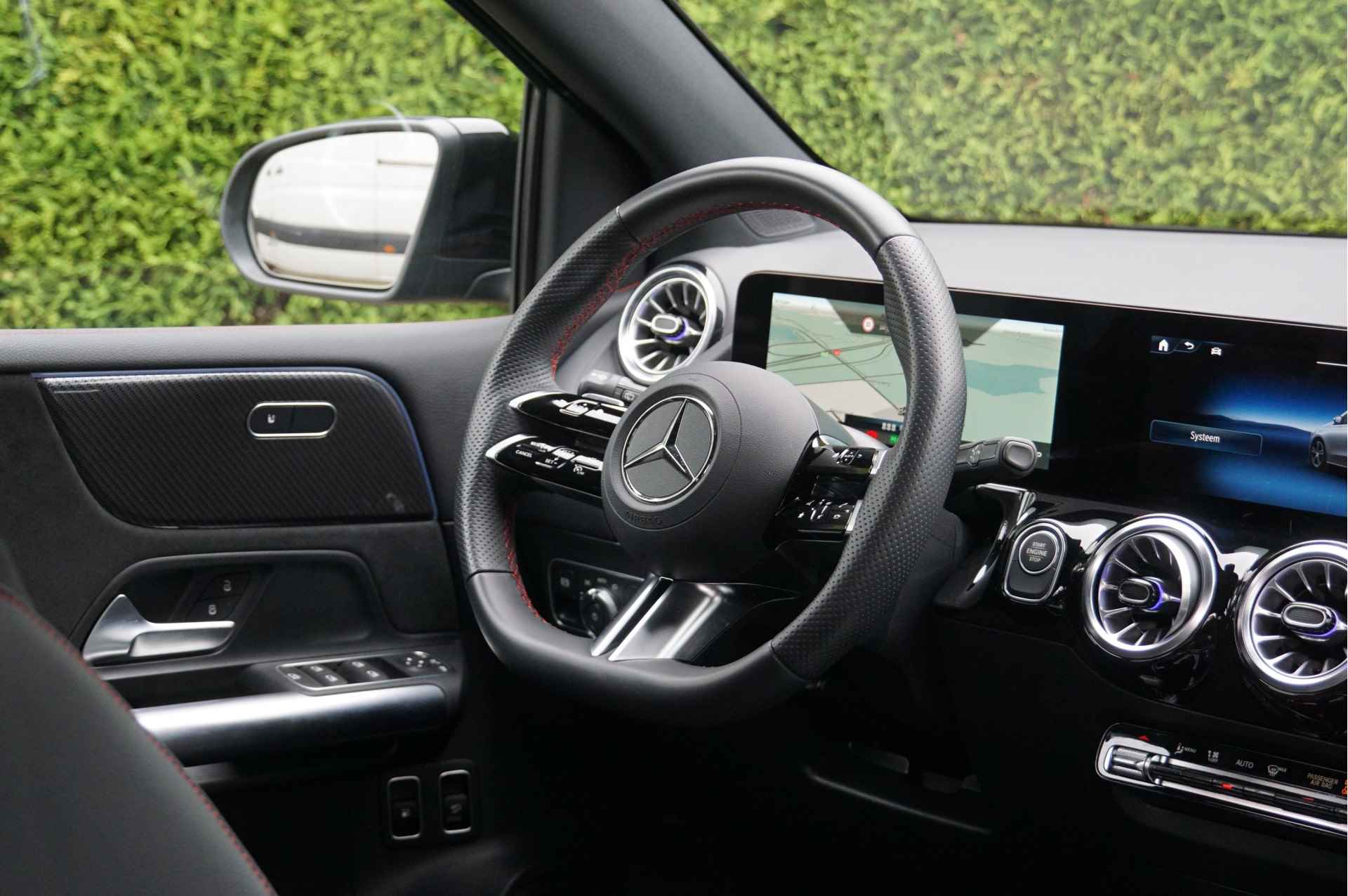 Mercedes-Benz B-Klasse 250 e AMG Line | Distronic Trekhaak Multibeam Keyless-Go Night - 42/58