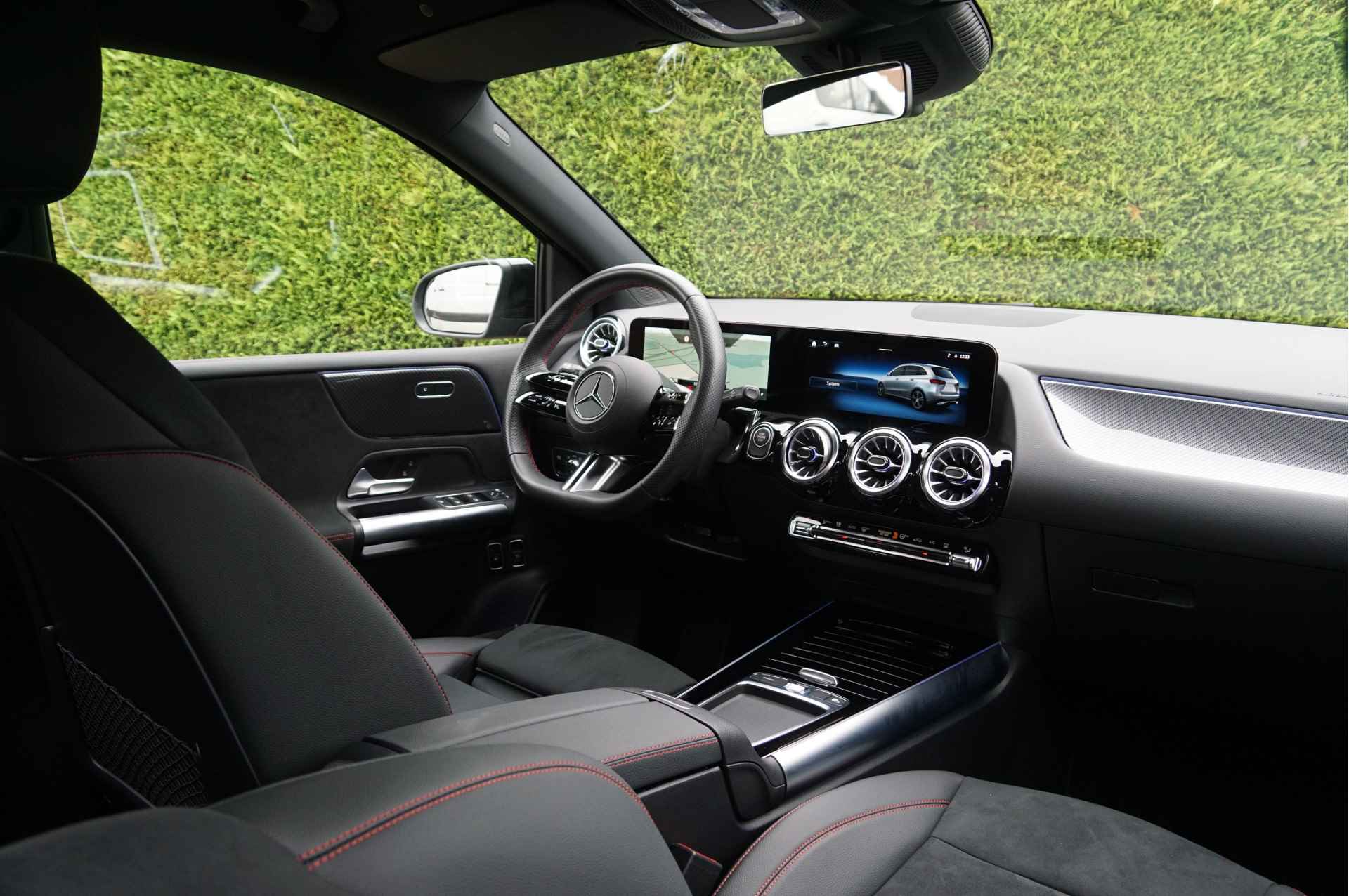 Mercedes-Benz B-Klasse 250 e AMG Line | Distronic Trekhaak Multibeam Keyless-Go Night - 3/58