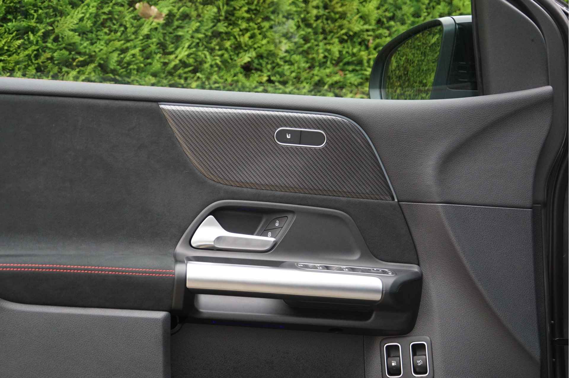 Mercedes-Benz B-Klasse 250 e AMG Line | Distronic Trekhaak Multibeam Keyless-Go Night - 33/58