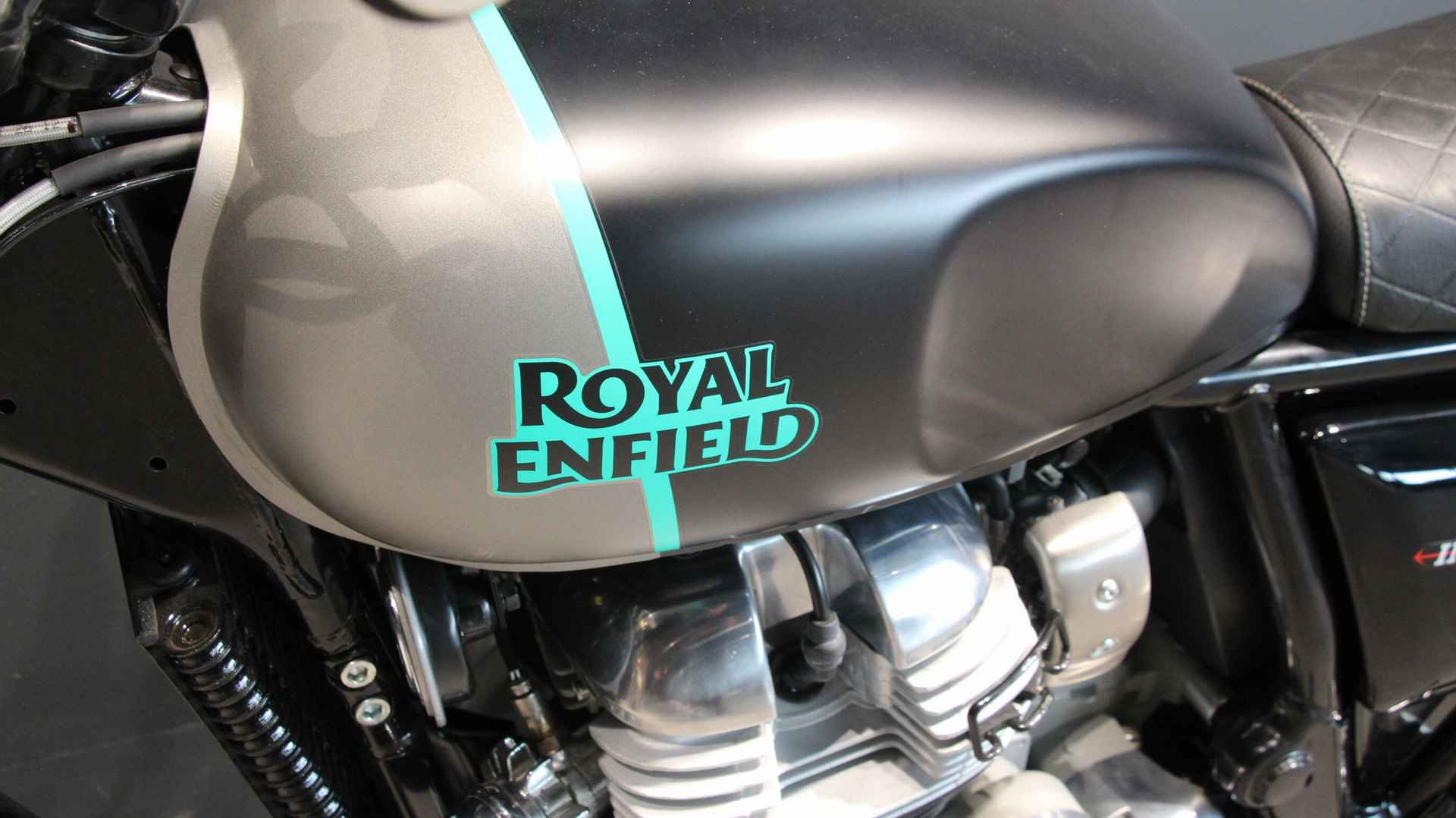 Royal-Enfield INTERCEPTOR 650 - 5/8