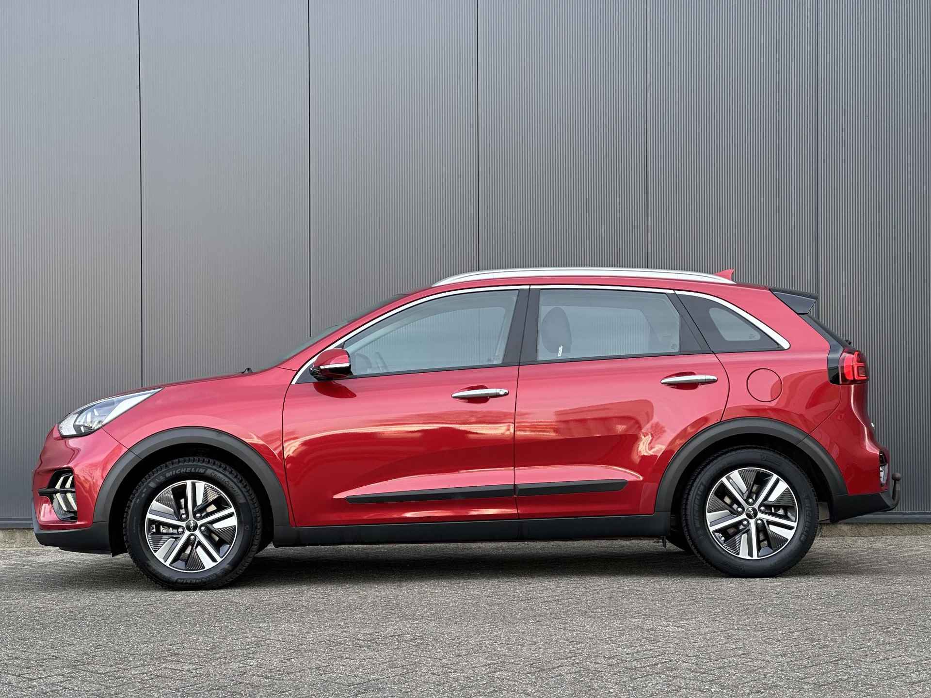 Kia Niro 1.6 GDi Hybrid DynamicLine | Trekhaak | Dealer onderhouden | Navi | Clima | Camera | Apple Carplay | Android Auto - 3/30