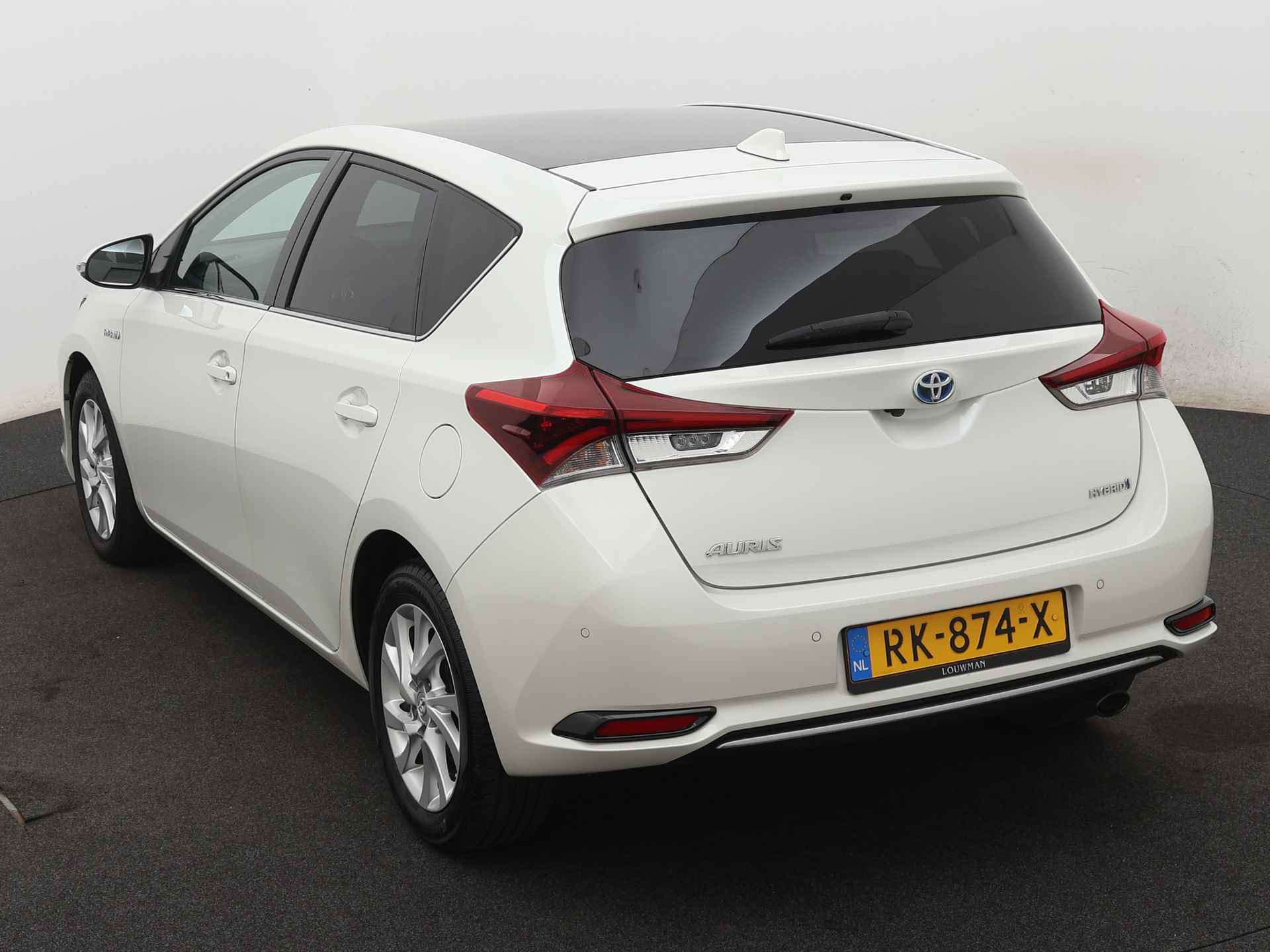 Toyota Auris 1.8 Hybrid Executive | Panoramadak | - 17/45