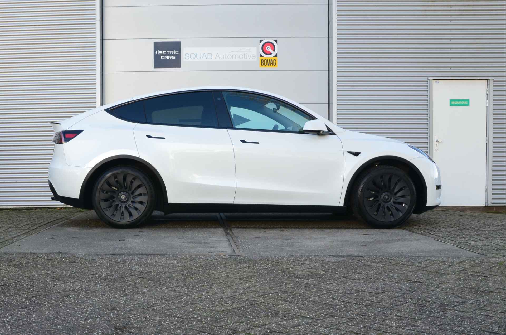 Tesla Model Y RWD 58 kWh AutoPilot, Warmtepomp, LFP accu dus 100% Opladen - 7/34