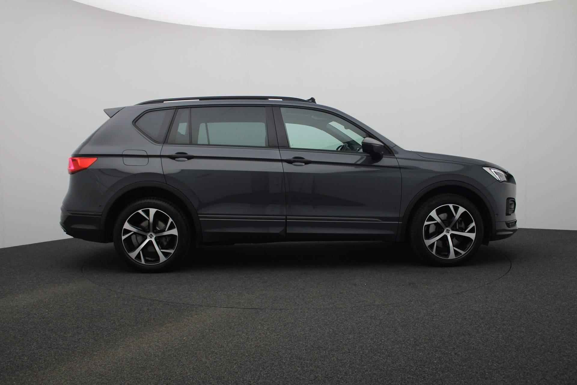 SEAT Tarraco 1.4 TSI 245PK DSG e-Hybrid PHEV FR | Pano | Trekhaak | Adaptief onderstel | Keyless | Navi | 360 camera | 19 inch | ACC - 22/47