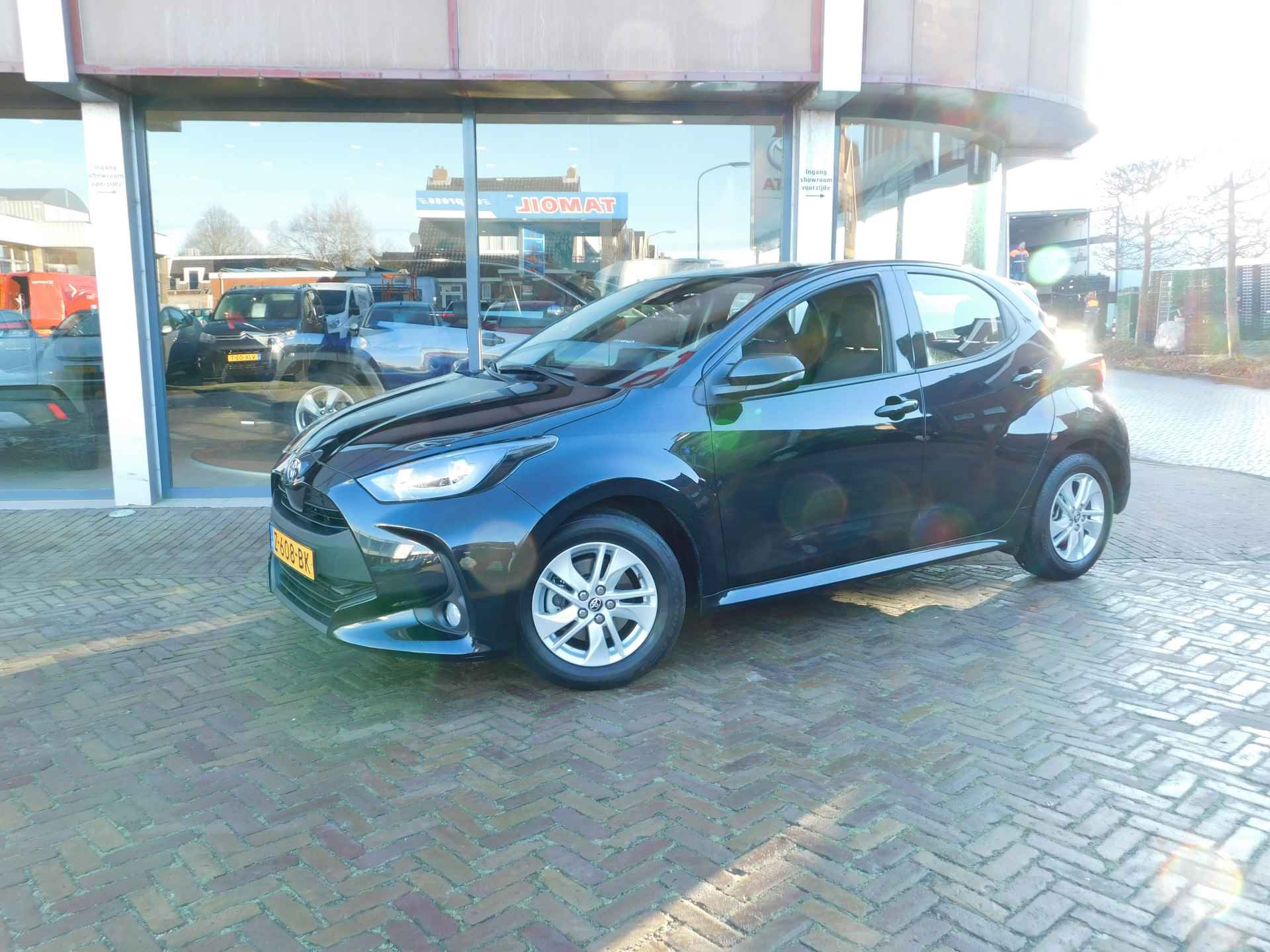 Toyota Yaris 1.5 Hybrid 115 Active | Achteruitrijcamera | LM Velgen | - 9/51