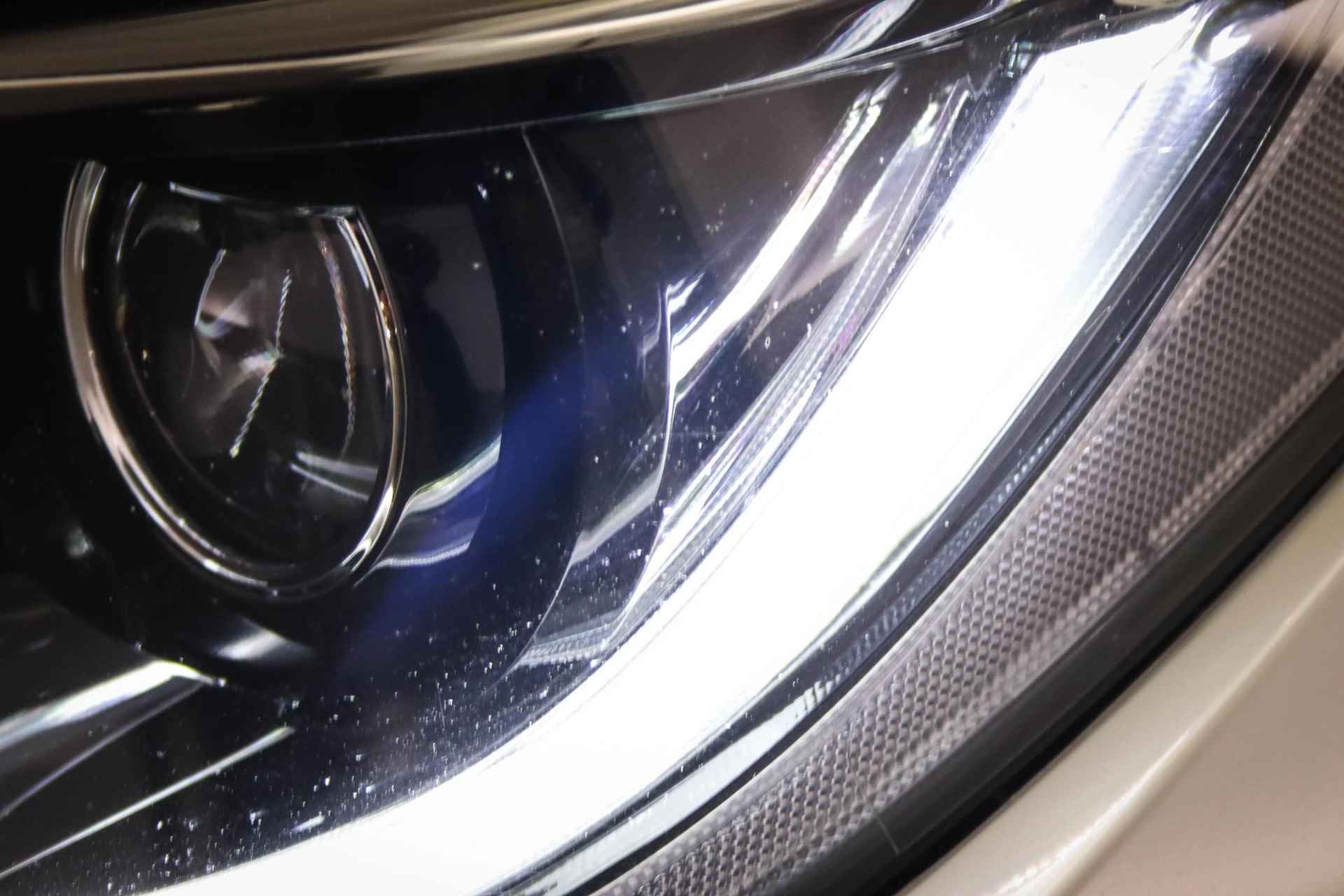 Toyota Corolla 2.0 Hybrid Premium | LED | HEAD-UP | HALF LEDER | JBL DAB | APPLE | CAMERA | 18" - 13/52