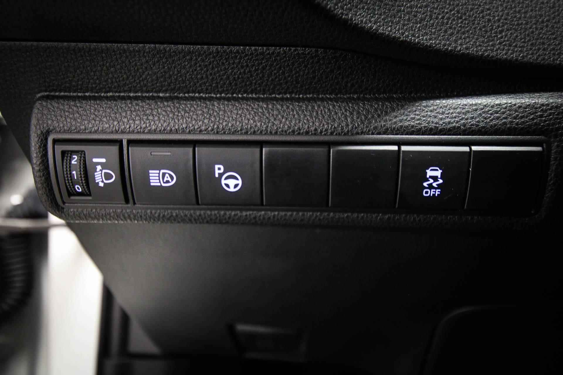 Toyota Corolla 2.0 Hybrid Premium | LED | HEAD-UP | HALF LEDER | JBL DAB | APPLE | CAMERA | 18" - 24/52