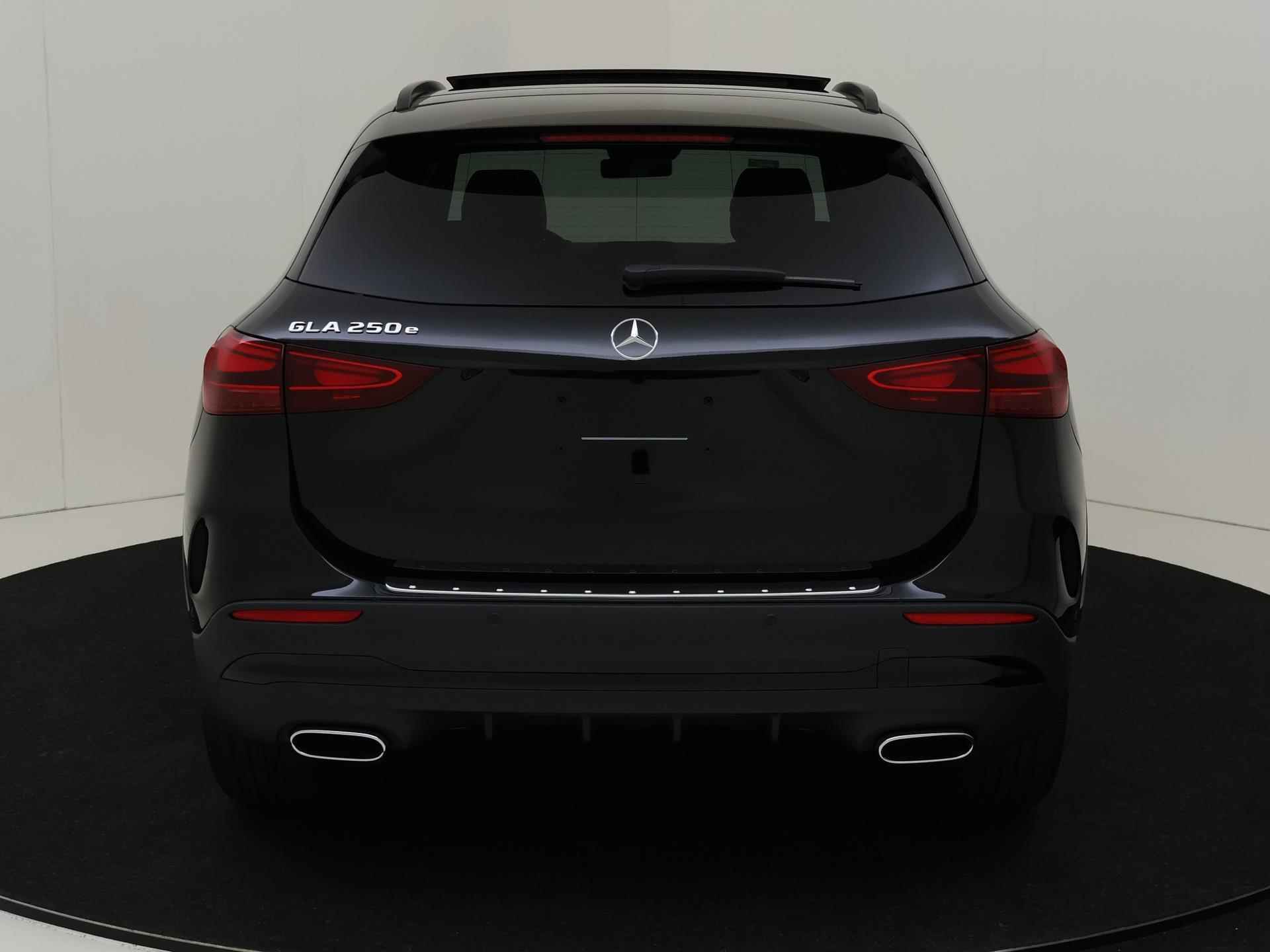 Mercedes-Benz GLA-klasse 250e AMG Line - Carplay - Premium Plus - Head-up Display - 360 graden camera - 8/35