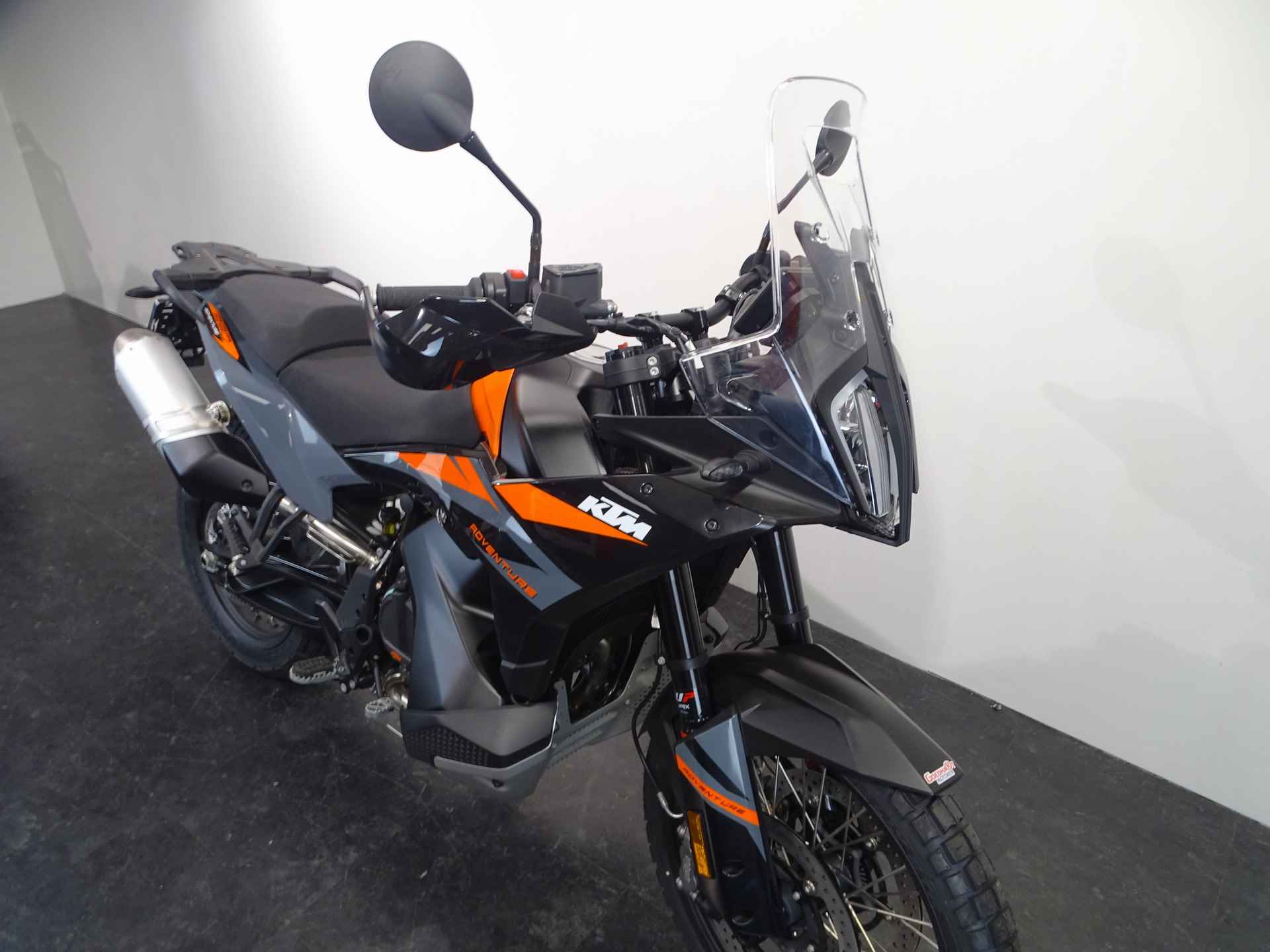 KTM 890 ADVENTURE - 2/7