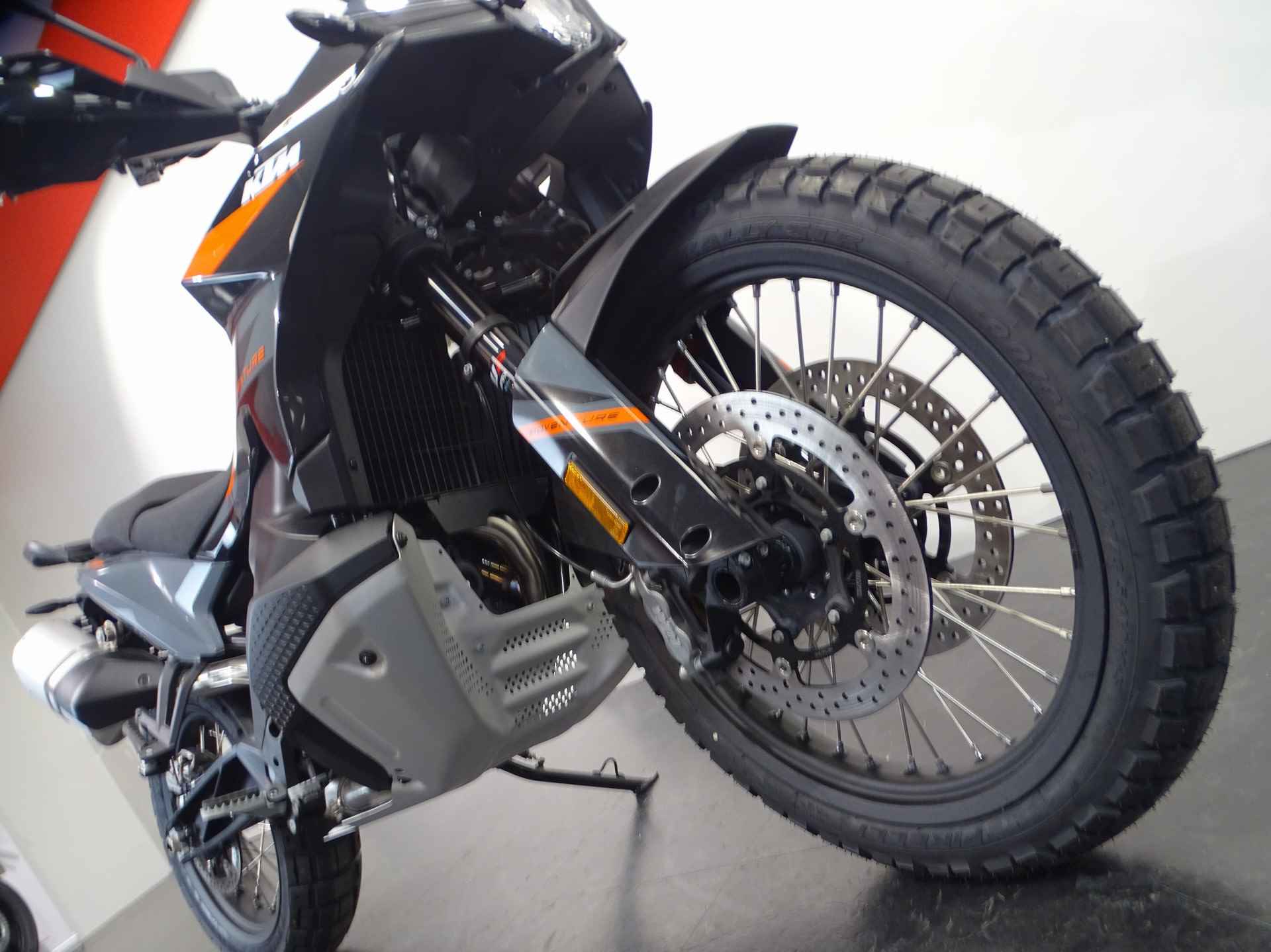 KTM 890 ADVENTURE - 4/7