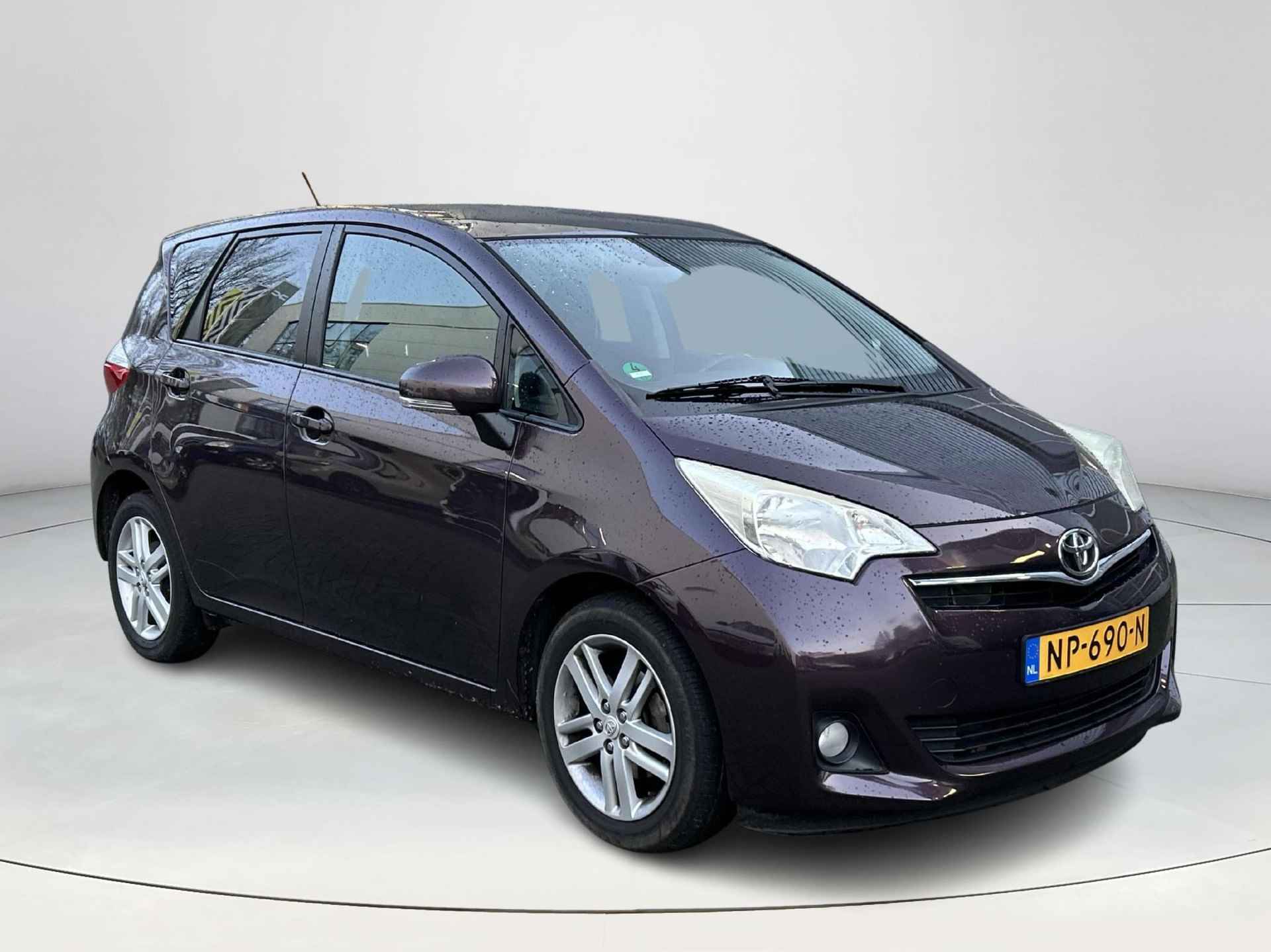 Toyota Verso-S 1.3 VVT-i Dynamic - 7/9