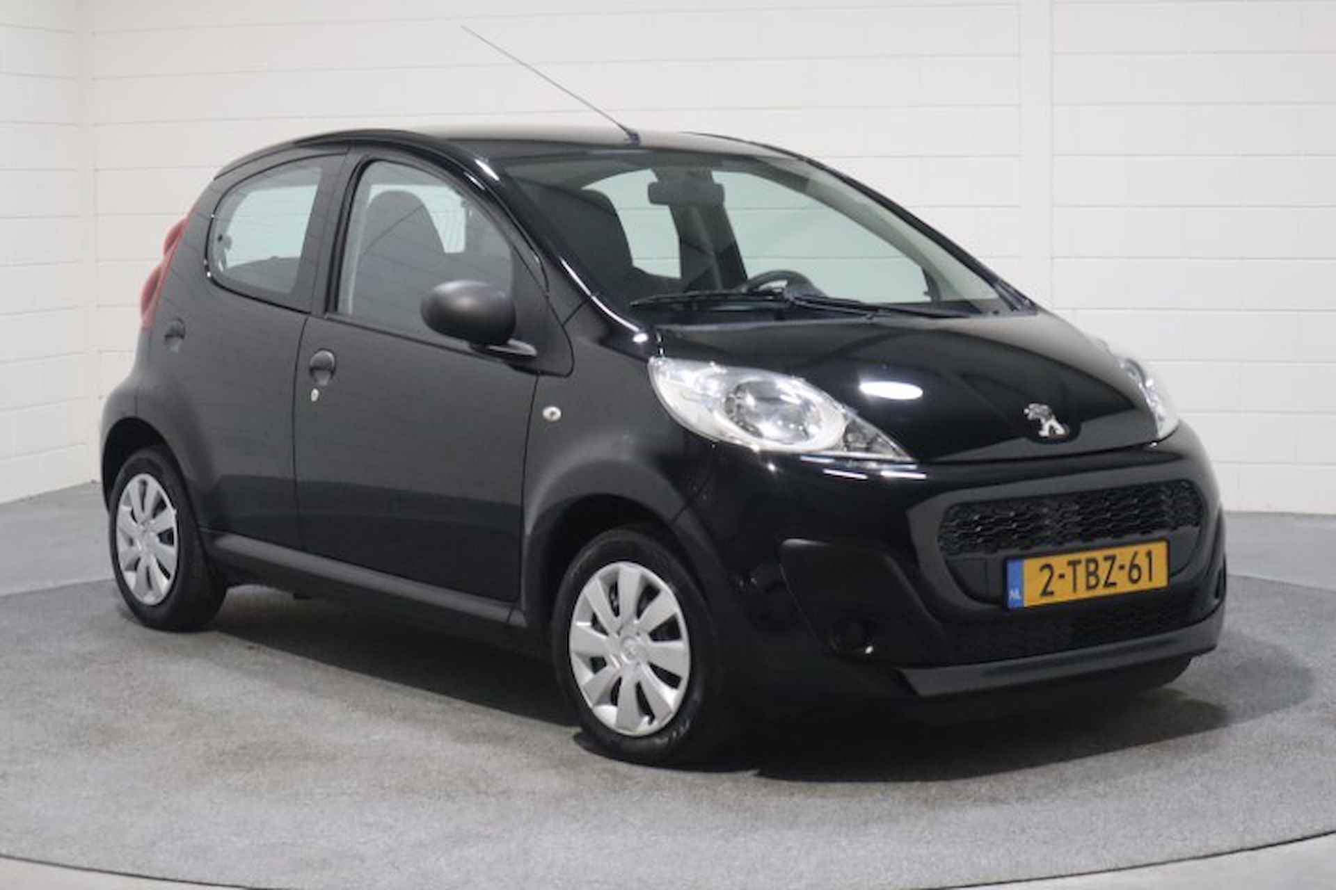 Peugeot 107 1.0 Access Accent 5 Drs. NL, Boekjes, BLACK BEAUTY .. ZEER BETROUWBAAR en LEKKER ZUINIG .. - 5/38